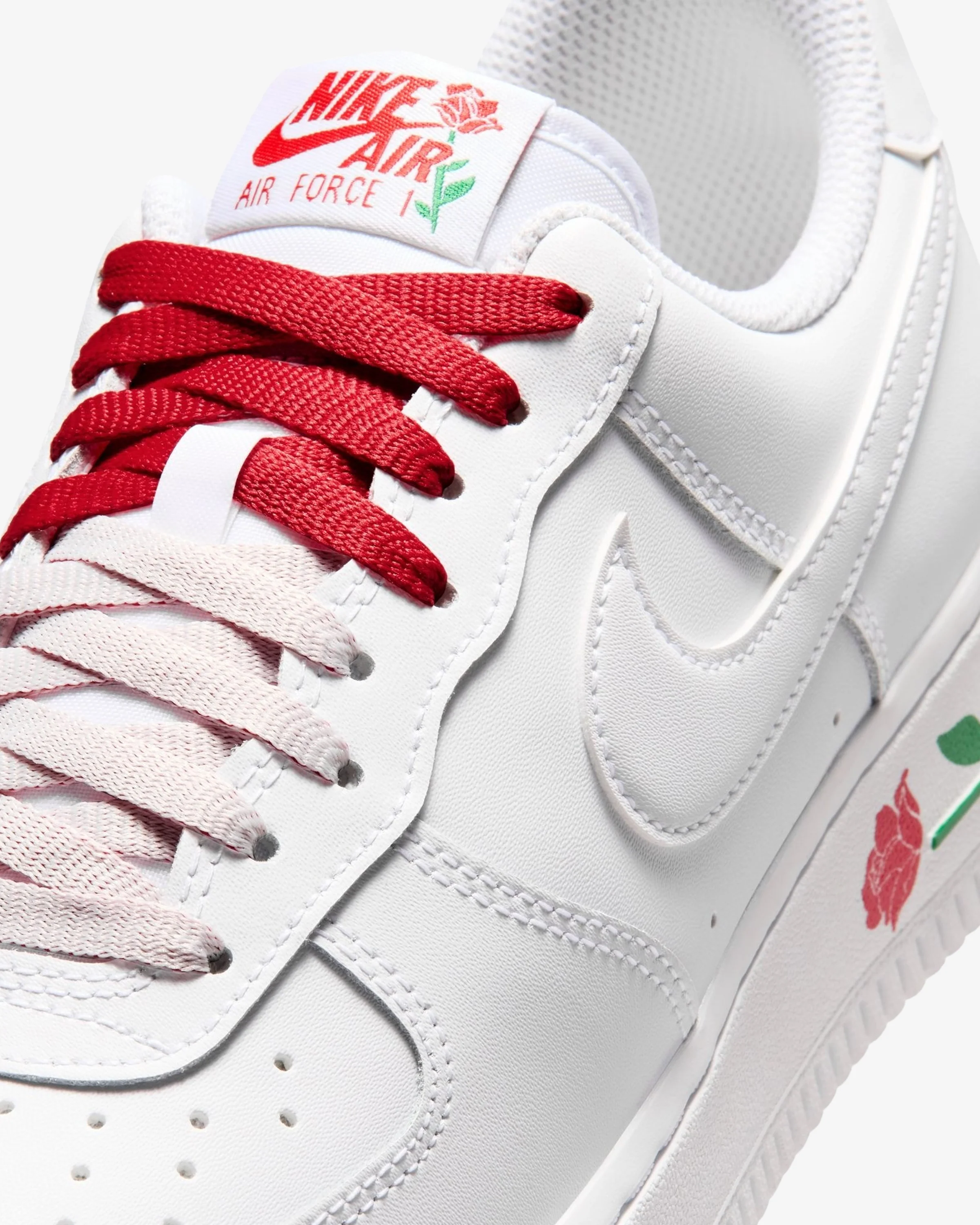 NIKE WMNS AIR FORCE 1 '07 SE - WHITE/ SPORT RED/ PINE GREEN