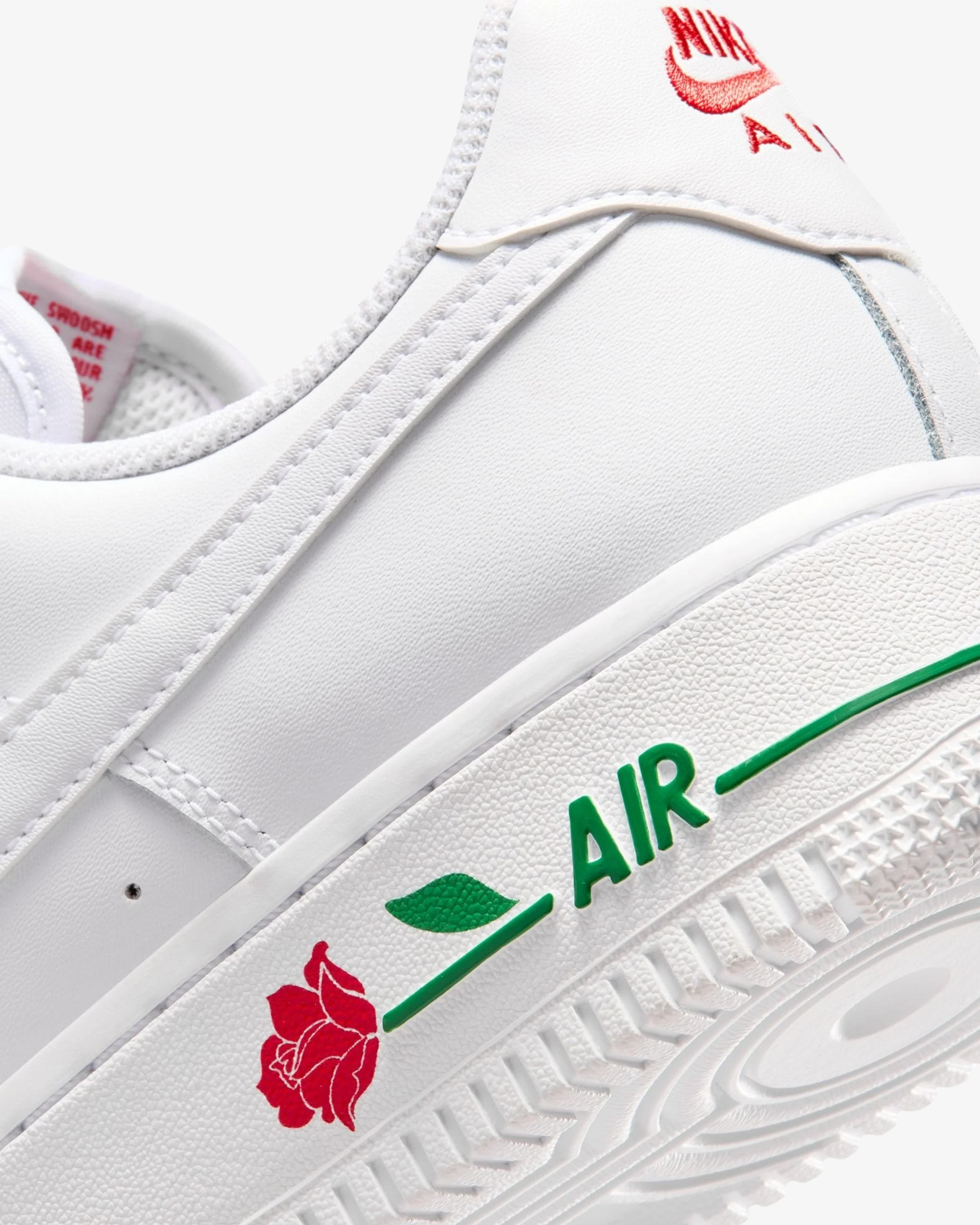 NIKE WMNS AIR FORCE 1 '07 SE - WHITE/ SPORT RED/ PINE GREEN