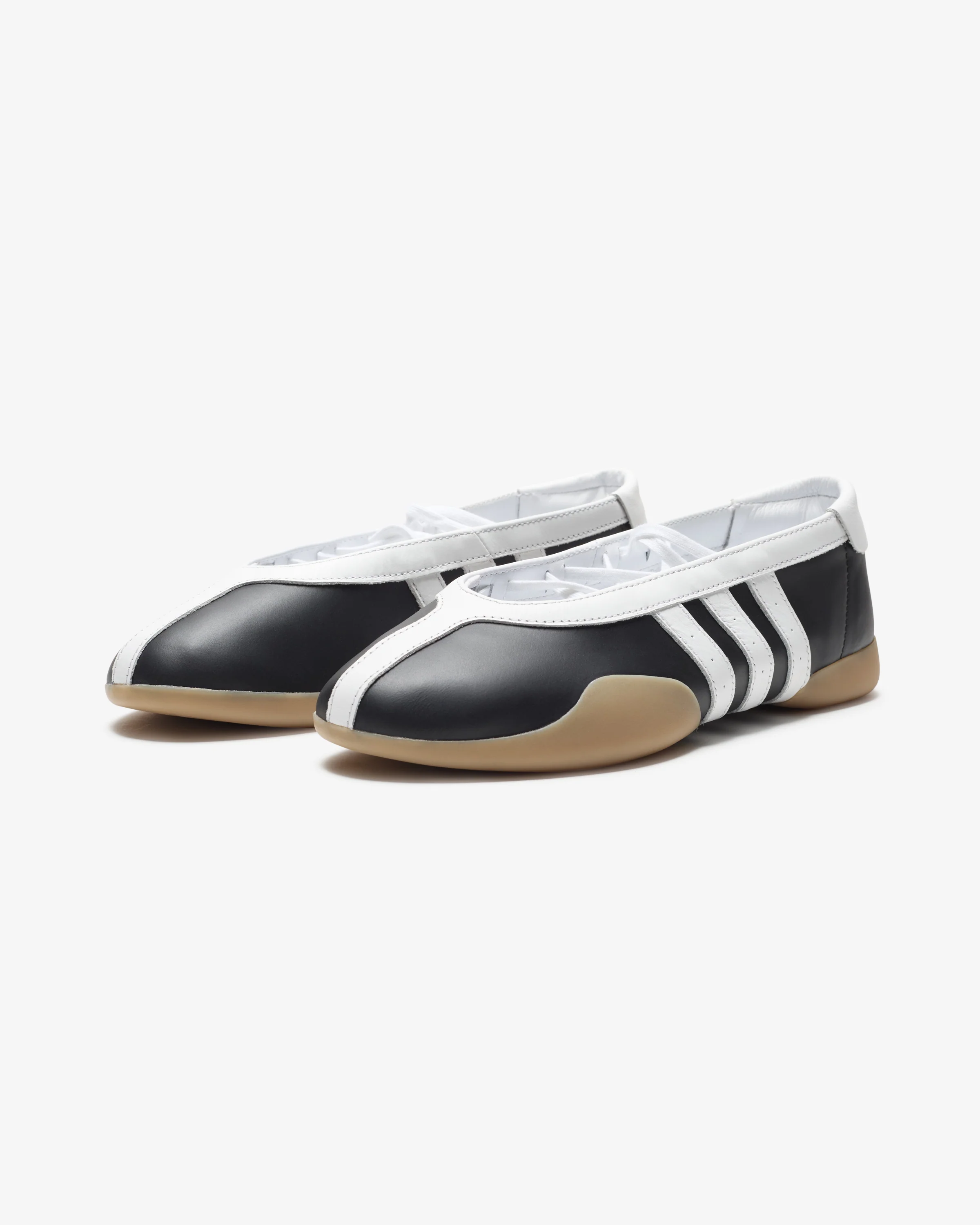 ADIDAS WMNS TAEKWONDO MEI BALLET - CBLACK/ FTWWHT