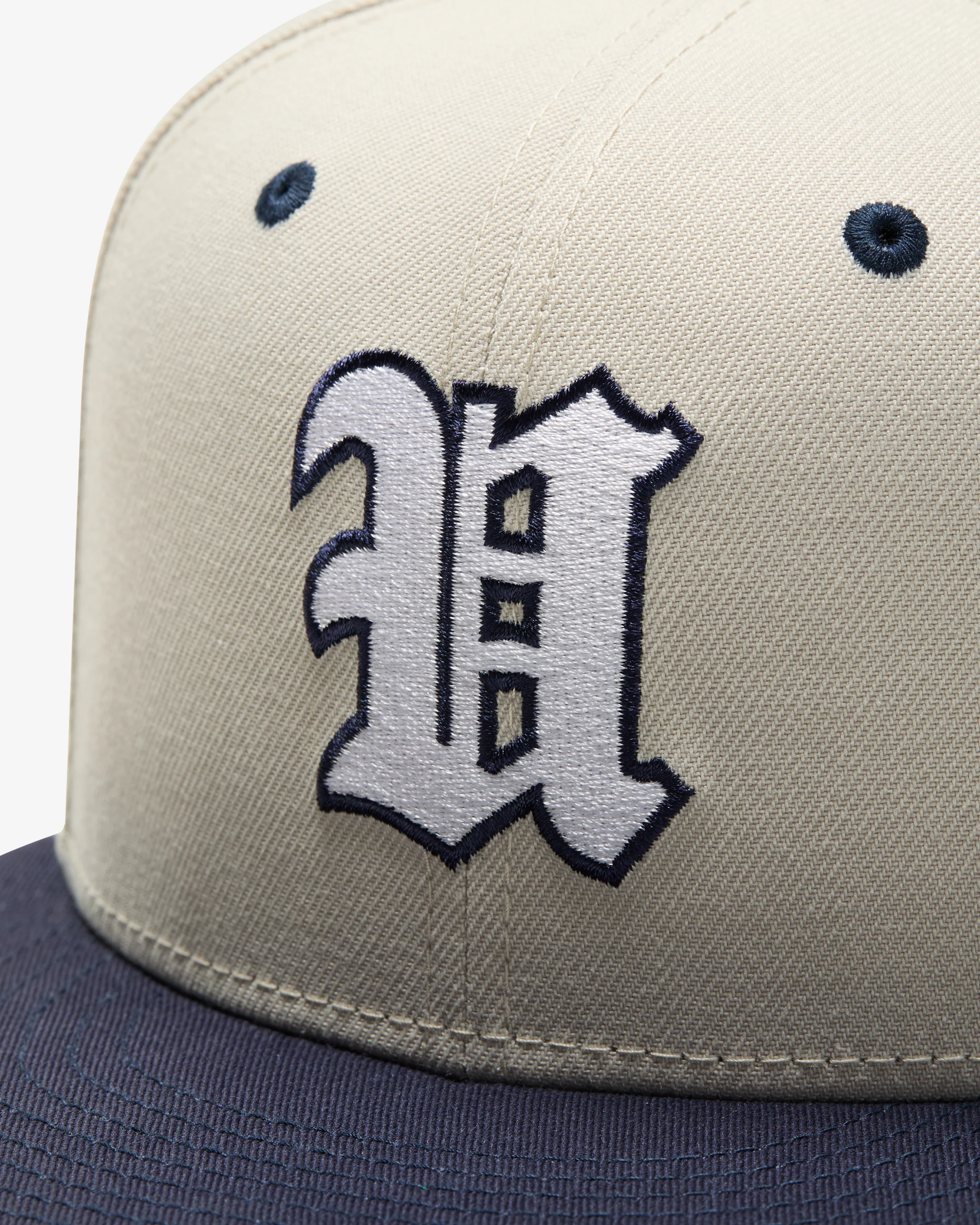 10608-undefeated-x-ne-baseball-fitted-8.webp UNDEFEATED X NE BASEBALL FITTED