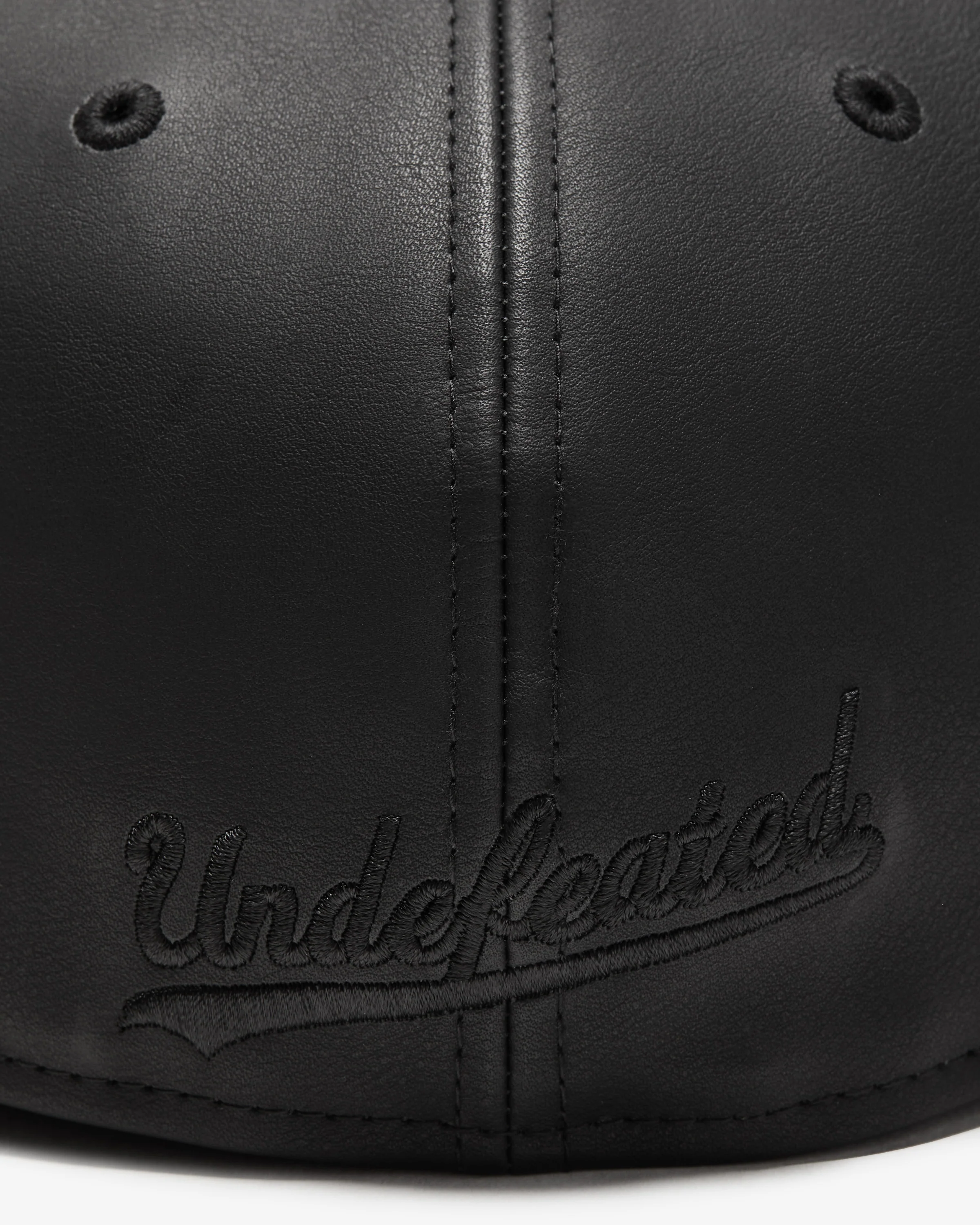 UNDEFEATED X NE LEATHER ICON FITTED - BLACK