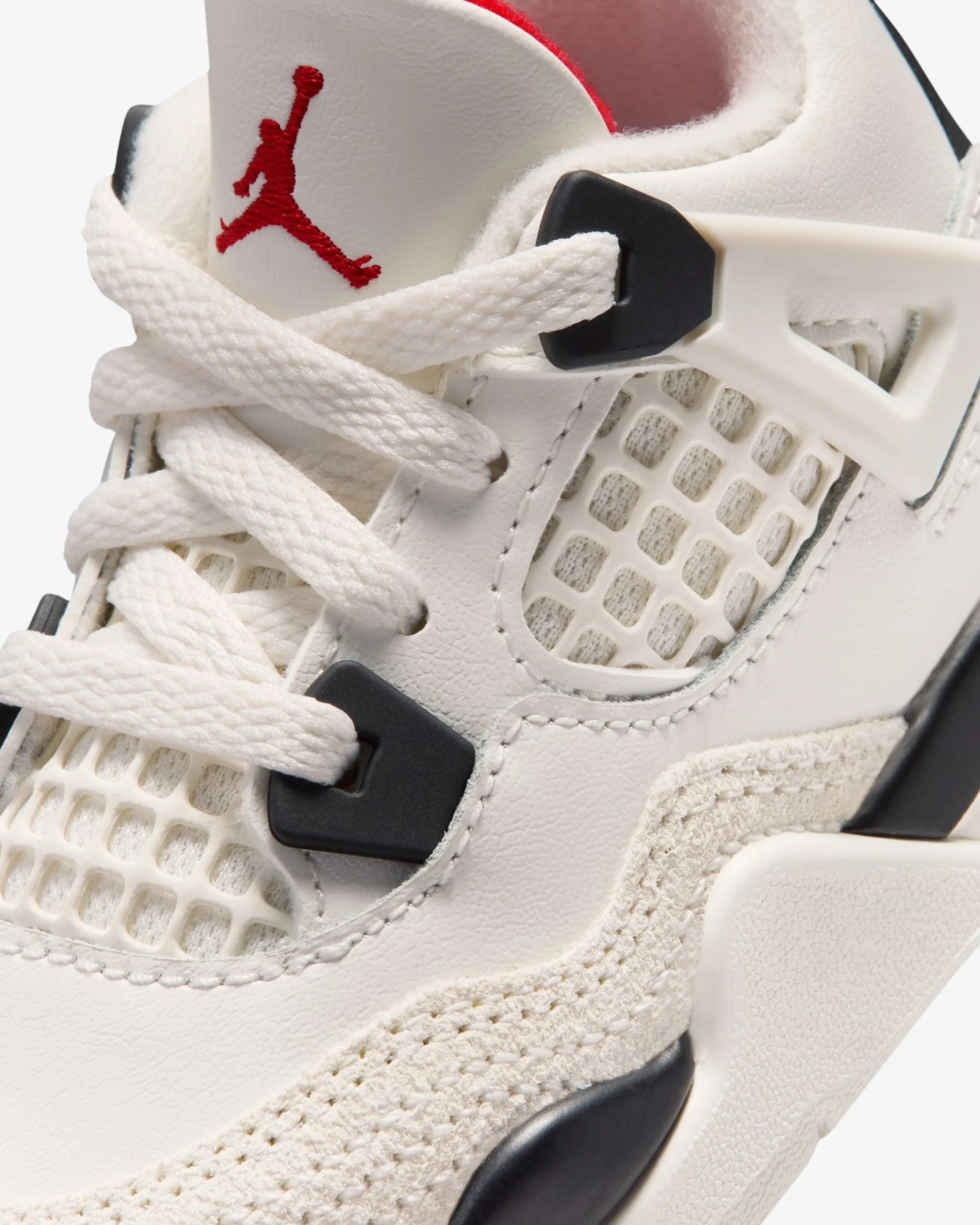JORDAN TD AJ 4 RETRO OG FC - SAIL/ BLACK/ UNIVERSITY RED