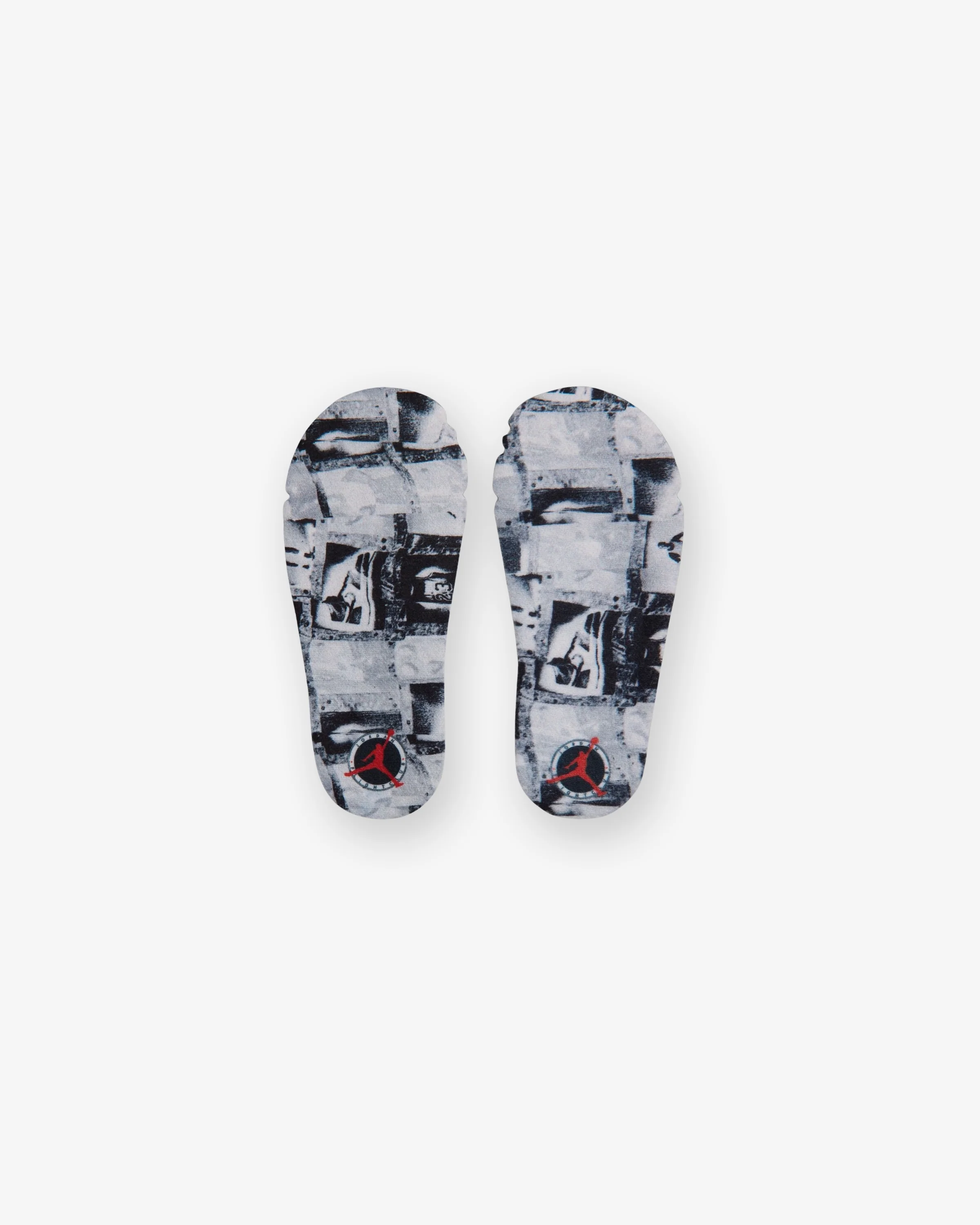 JORDAN TD AJ 4 RETRO OG FC - SAIL/ BLACK/ UNIVERSITY RED