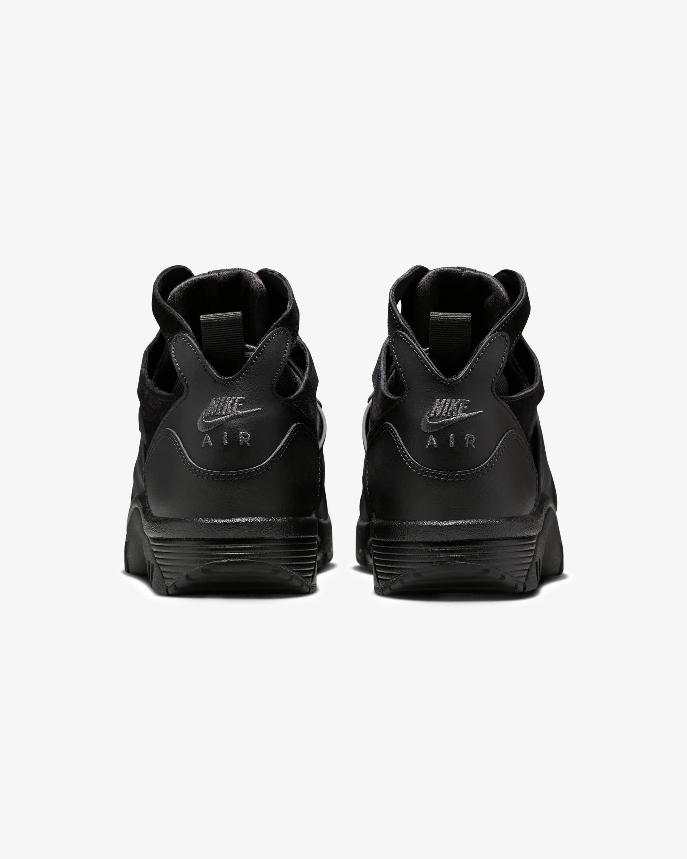 NIKE AIR TRAINER HUARACHE - BLACK