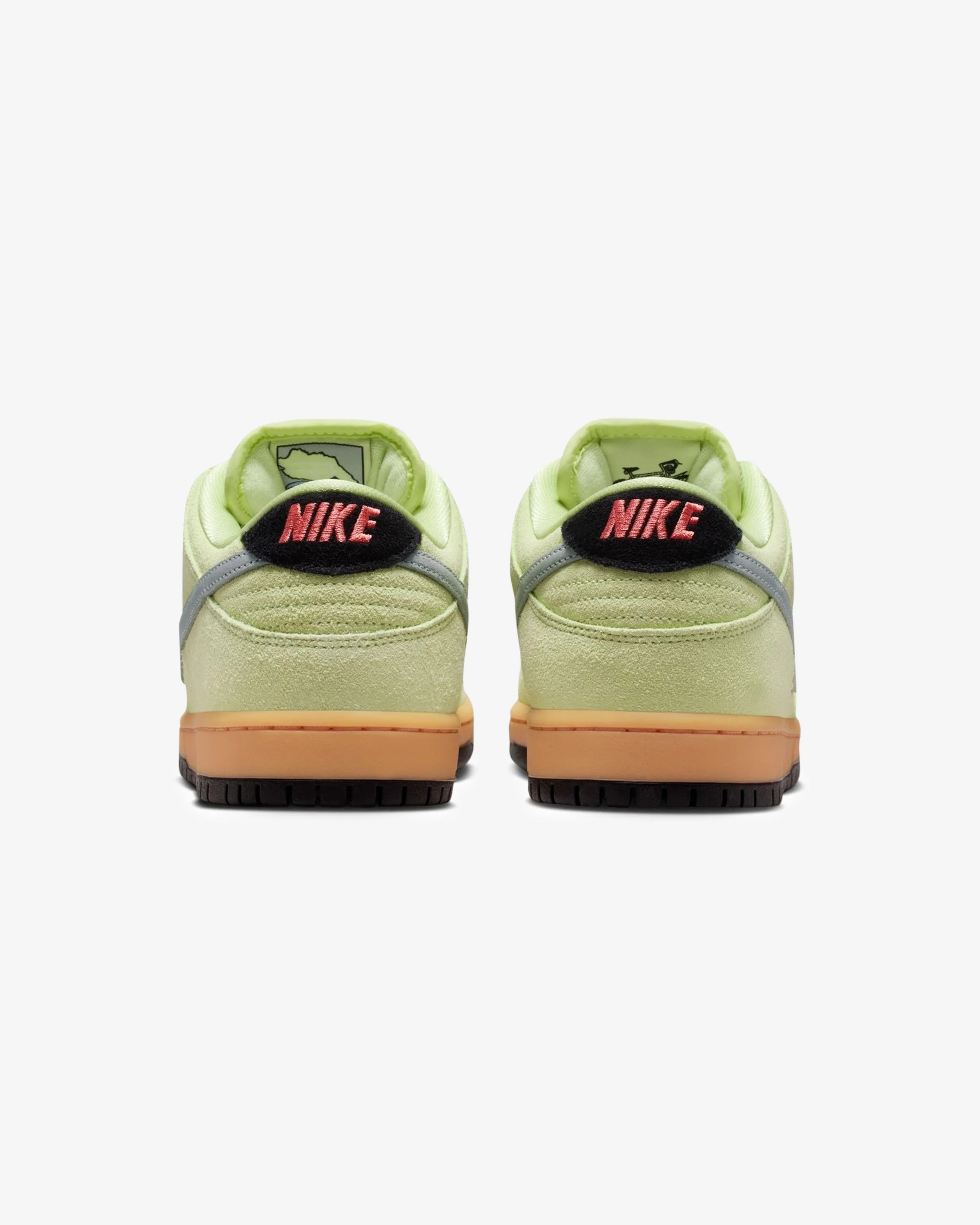 11377-nike-sb-dunk-low-pro-lightliquidlime-3.webp NIKE SB DUNK LOW PRO - LIGHTLIQUIDLIME