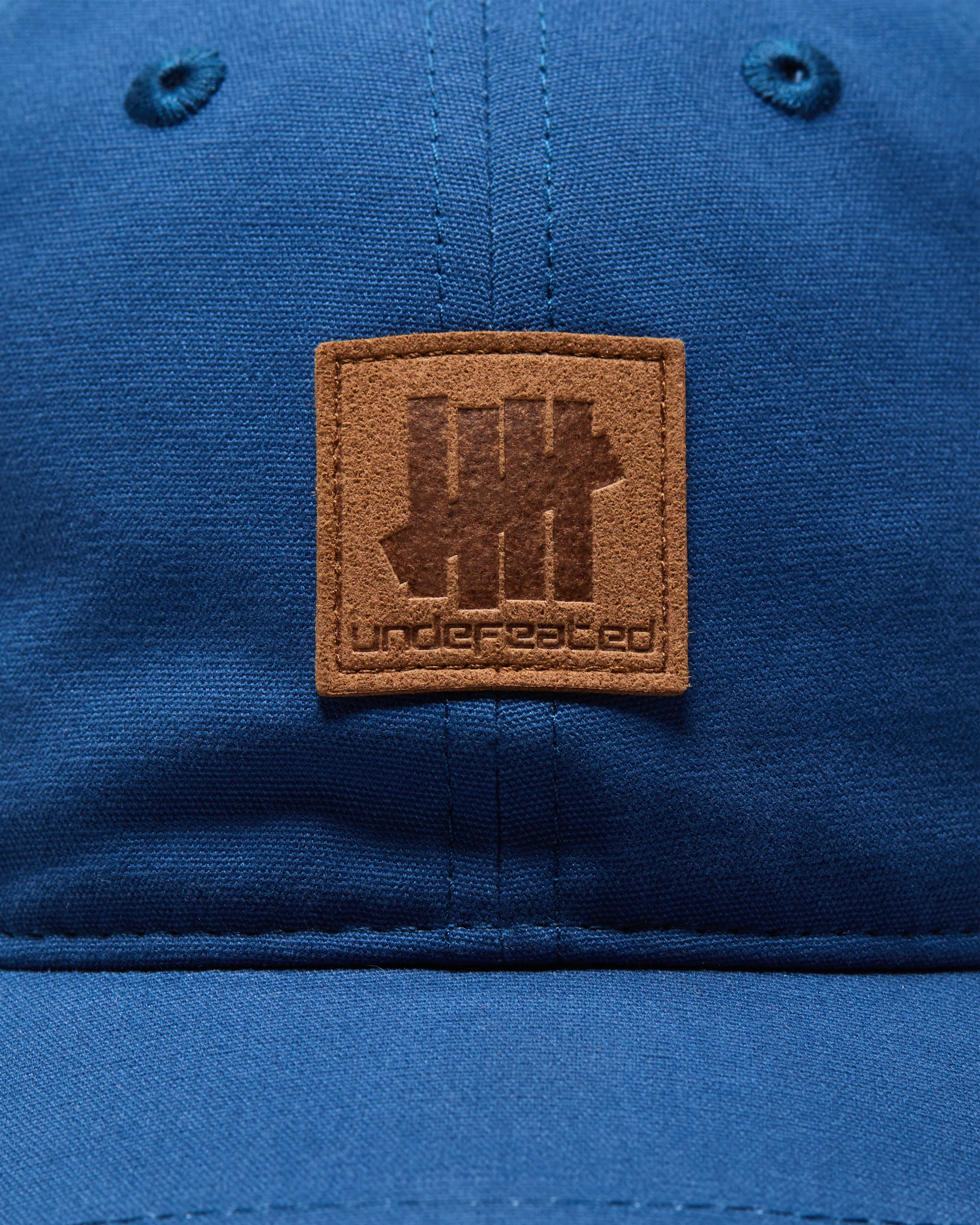 UNDEFEATED CANVAS SNAPBACK