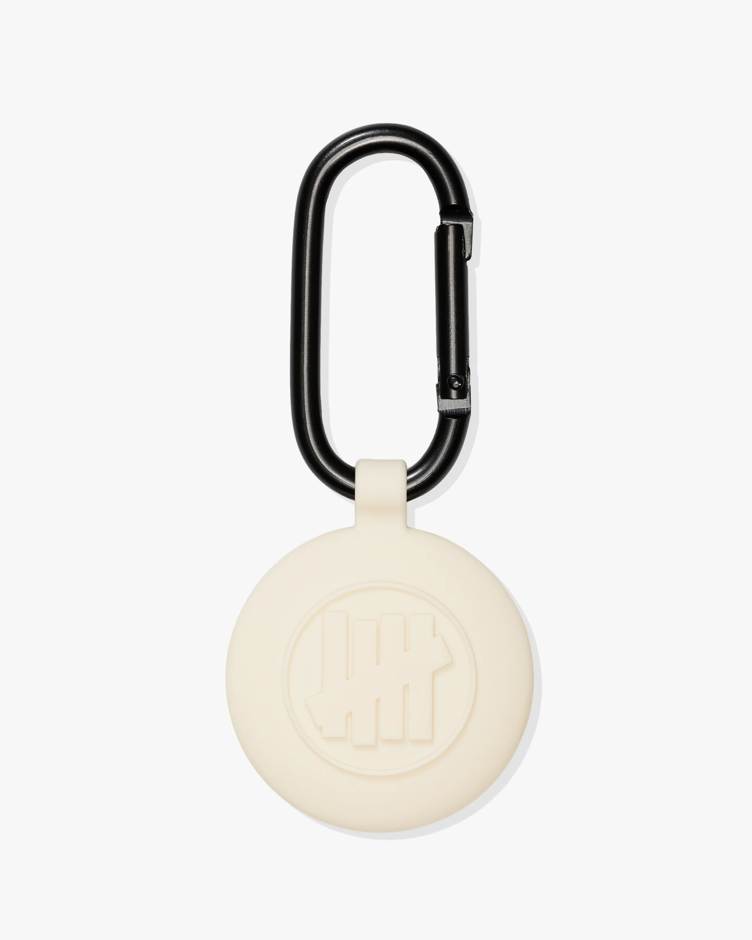 UNDEFEATED AIRTAG KEYCHAIN