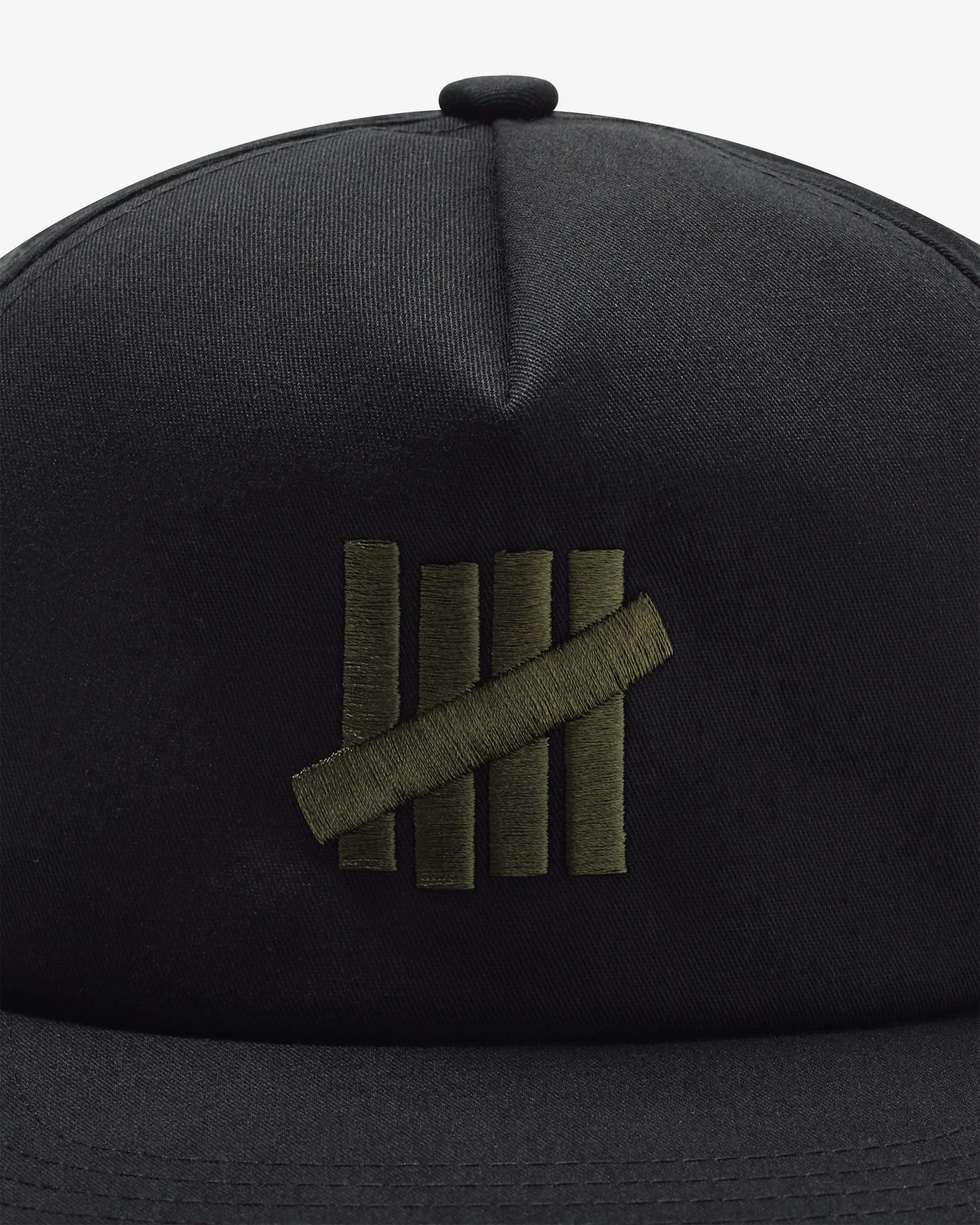 UNDEFEATED ICON STENCIL SNAPBACK - BLACK