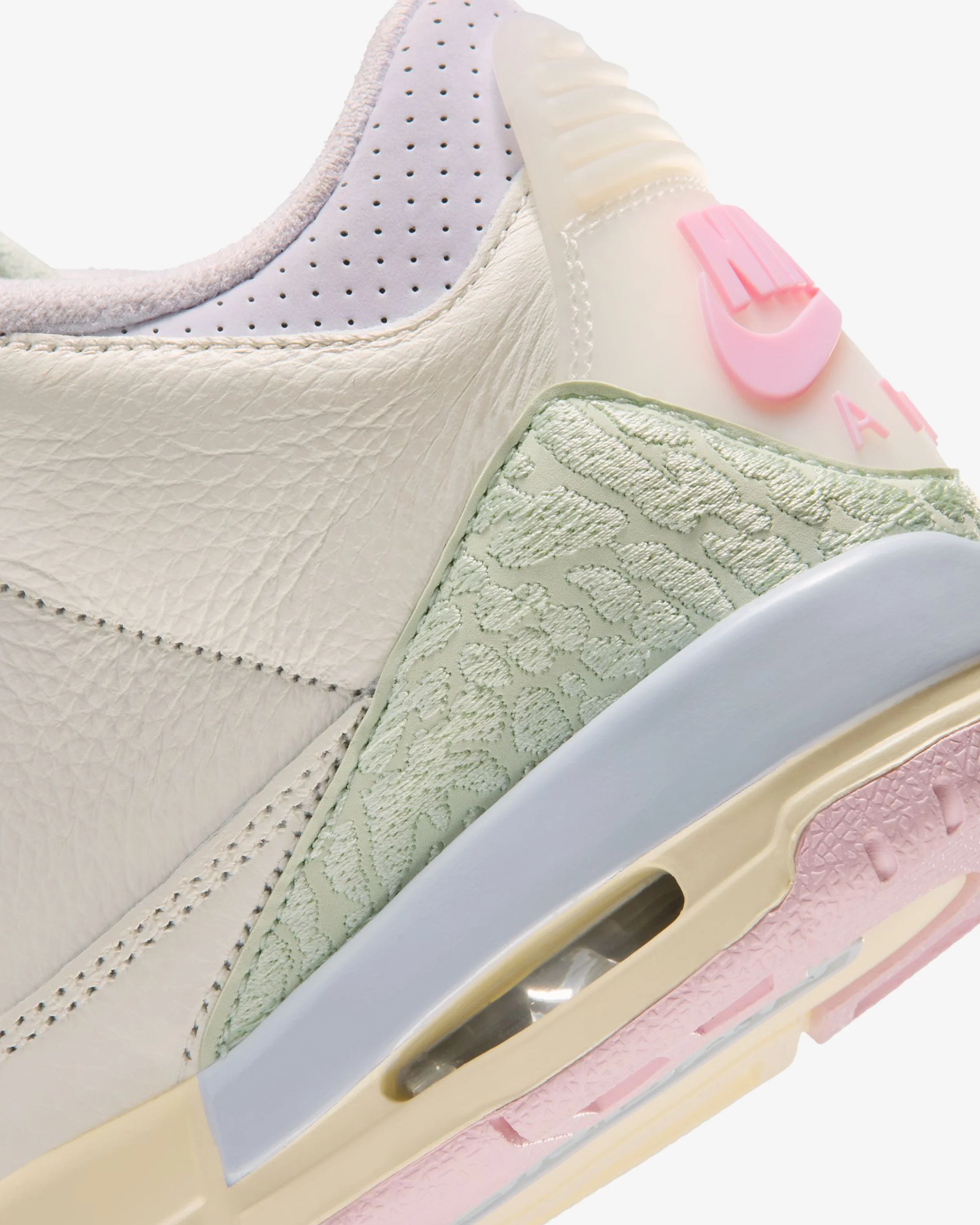 11924-jordan-gs-aj-3-retro-og-sail-aura-iris-whisper-7.webp JORDAN GS AJ 3 RETRO OG - SAIL/AURA/ IRIS WHISPER
