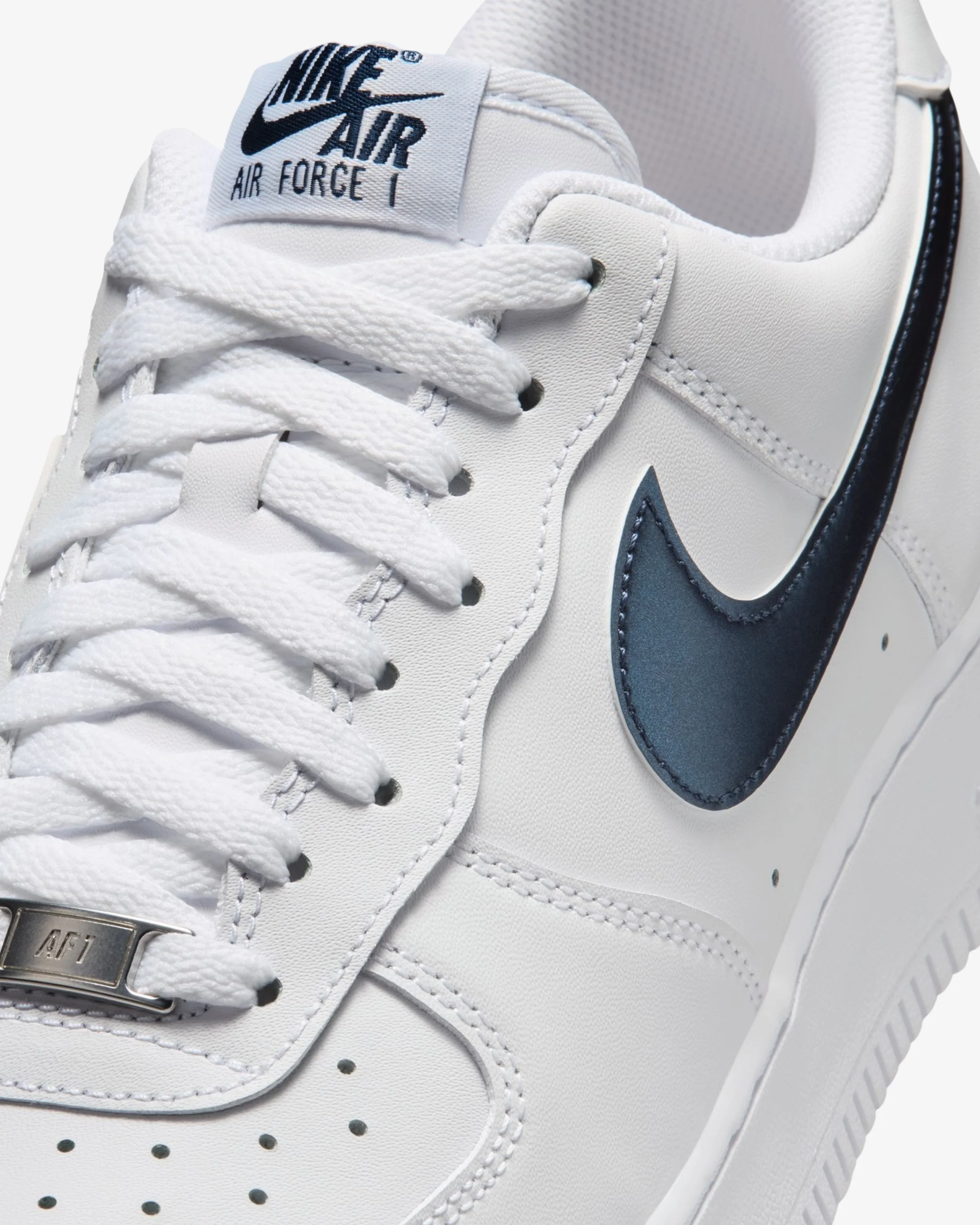 NIKE AIR FORCE 1 '07 LV8 - WHITE/ MIDNIGHT NAVY