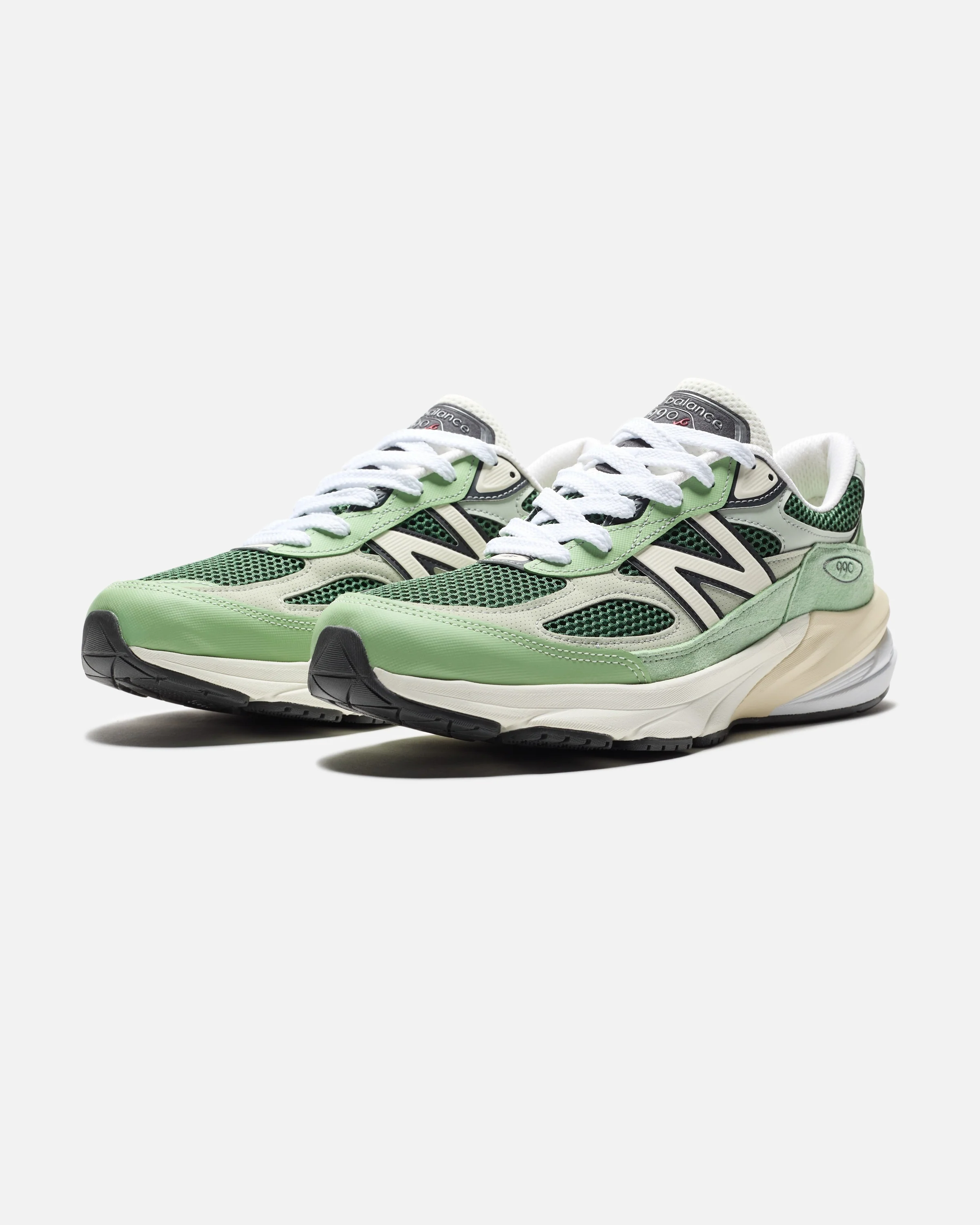 1206-new-balance-made-in-usa-990v6-avocado-1.webp NEW BALANCE 'MADE IN USA' 990v6 - AVOCADO