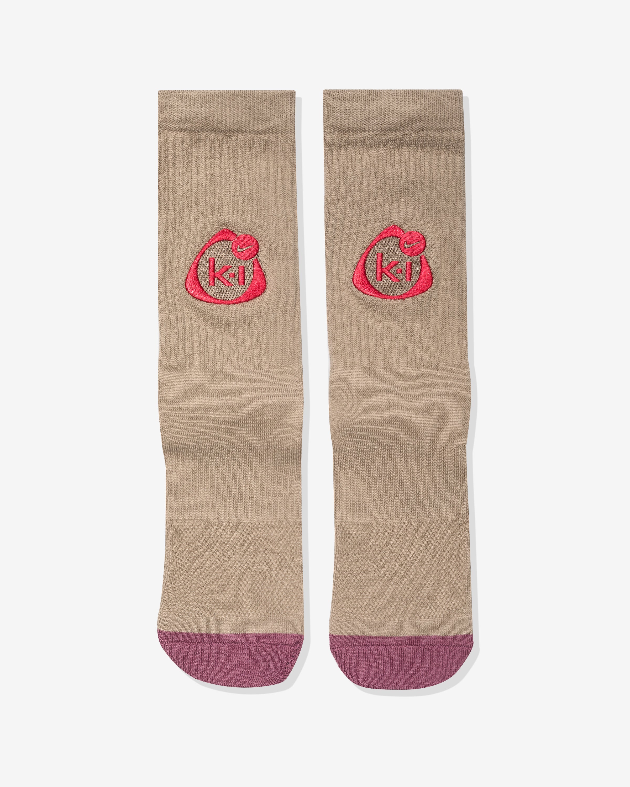 NIKE NRG X KIDS OF IMMIGRANTS CREW SOCKS - KHAKI