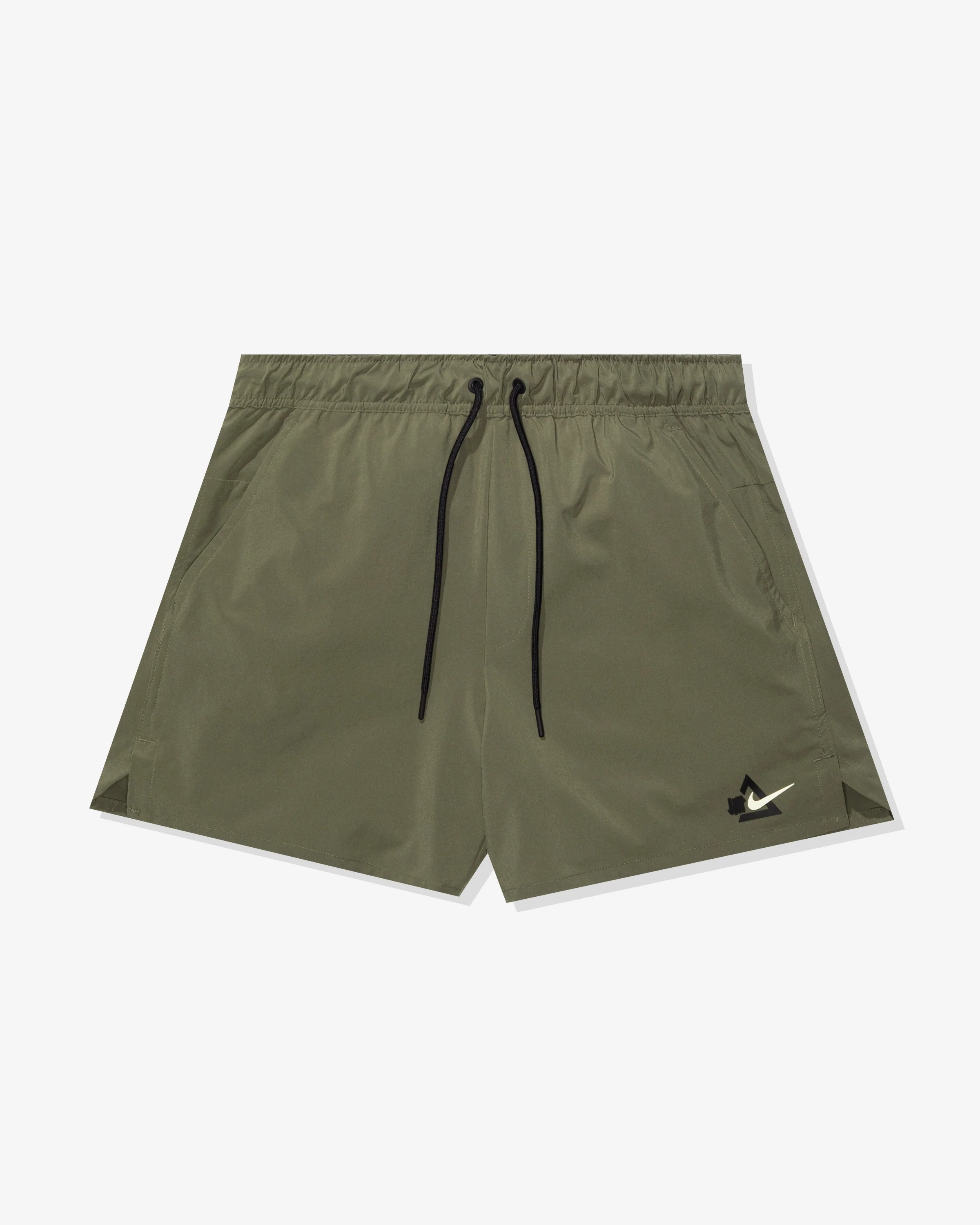 UACTP X NIKE NRG UNLMTD 5IN SHORT - MEDIUM OLIVE