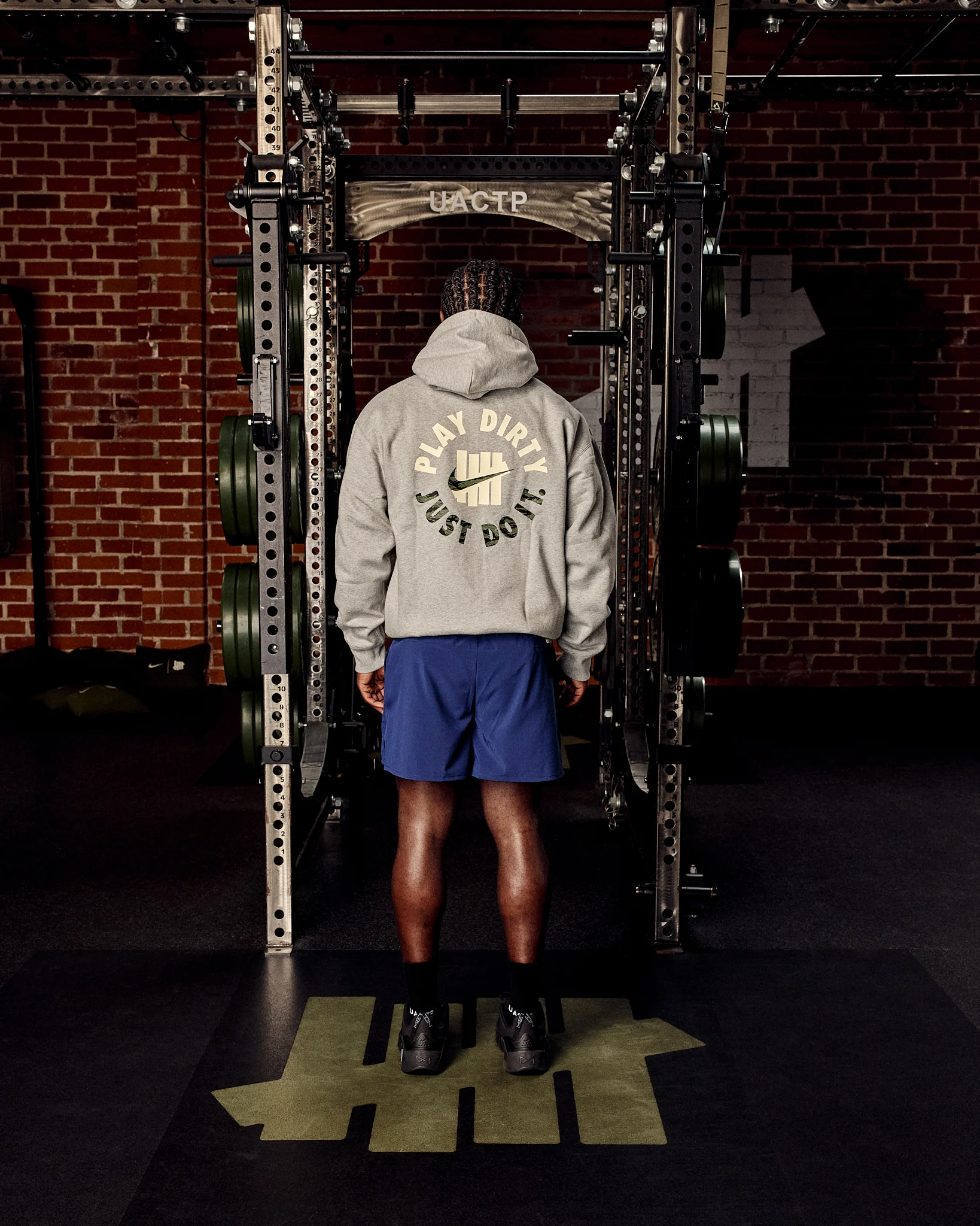 12818-uactp-x-nike-nrg-unlmtd-5in-short-midnight-navy-7.webp UACTP X NIKE NRG UNLMTD 5IN SHORT - MIDNIGHT NAVY