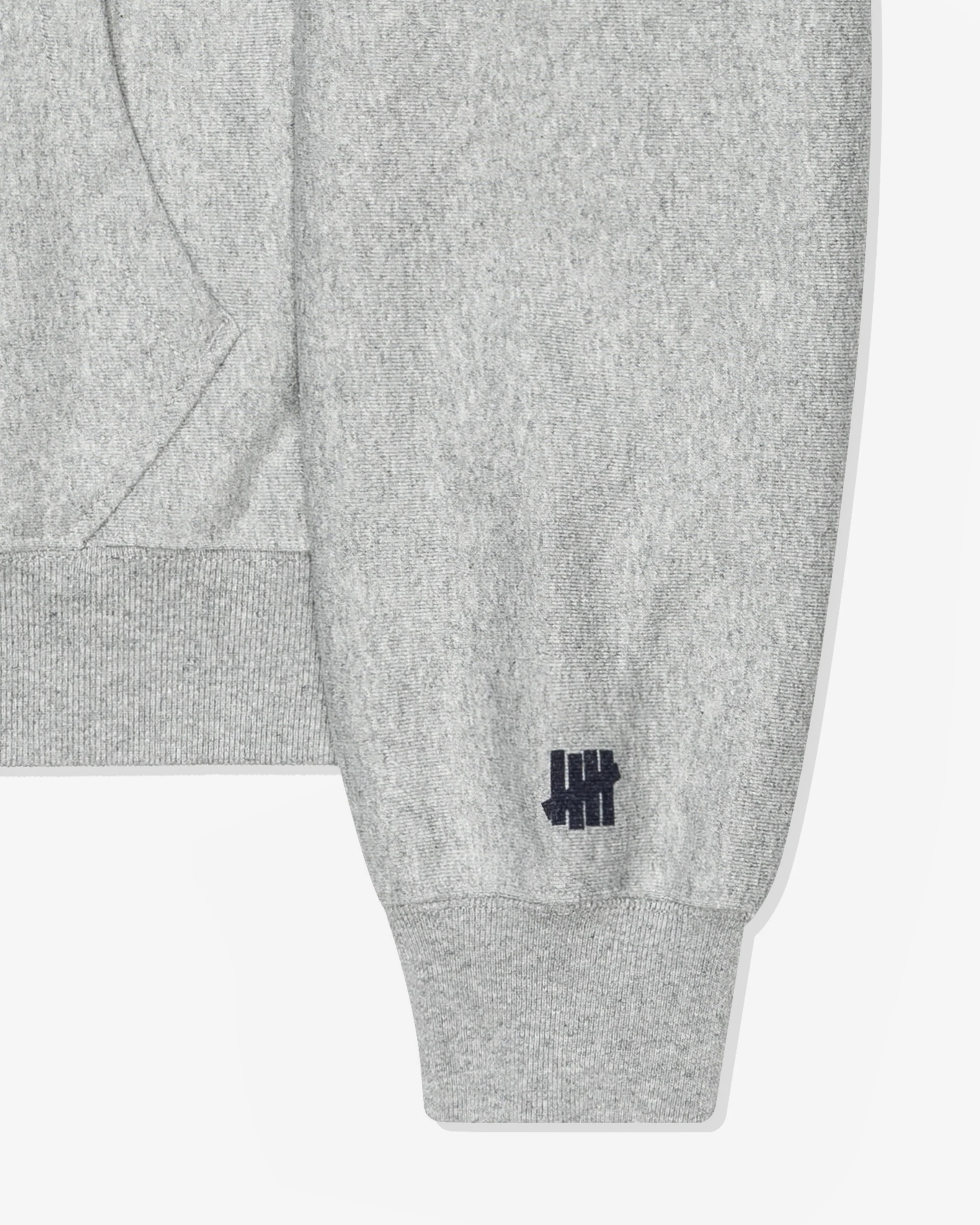 UNDEFEATED BLOCK LOGO PULLOVER HOOD
