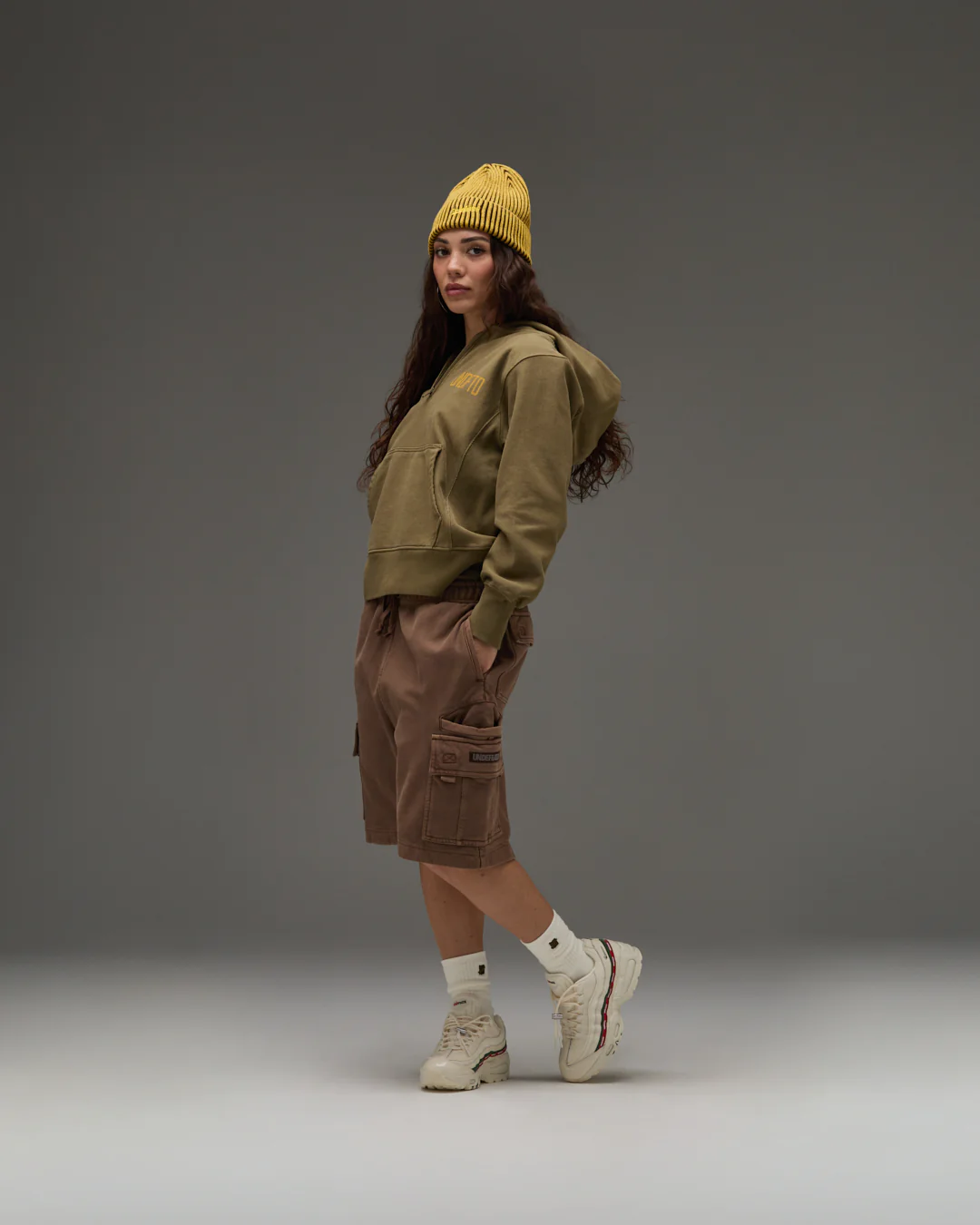 UNDEFEATED CARGO SWEATSHORT