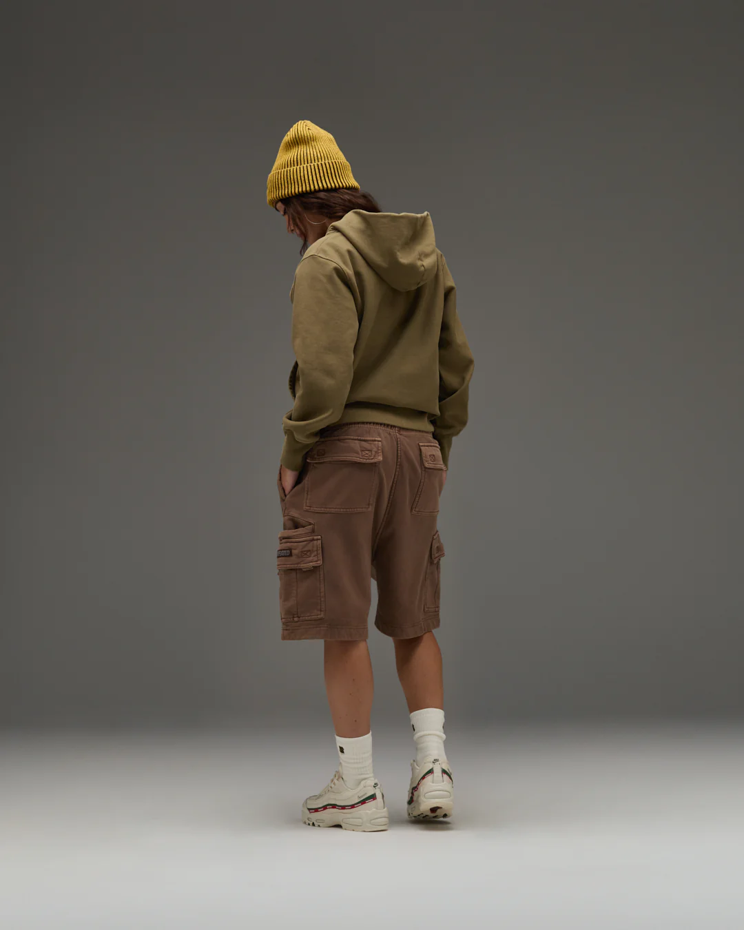 UNDEFEATED CARGO SWEATSHORT