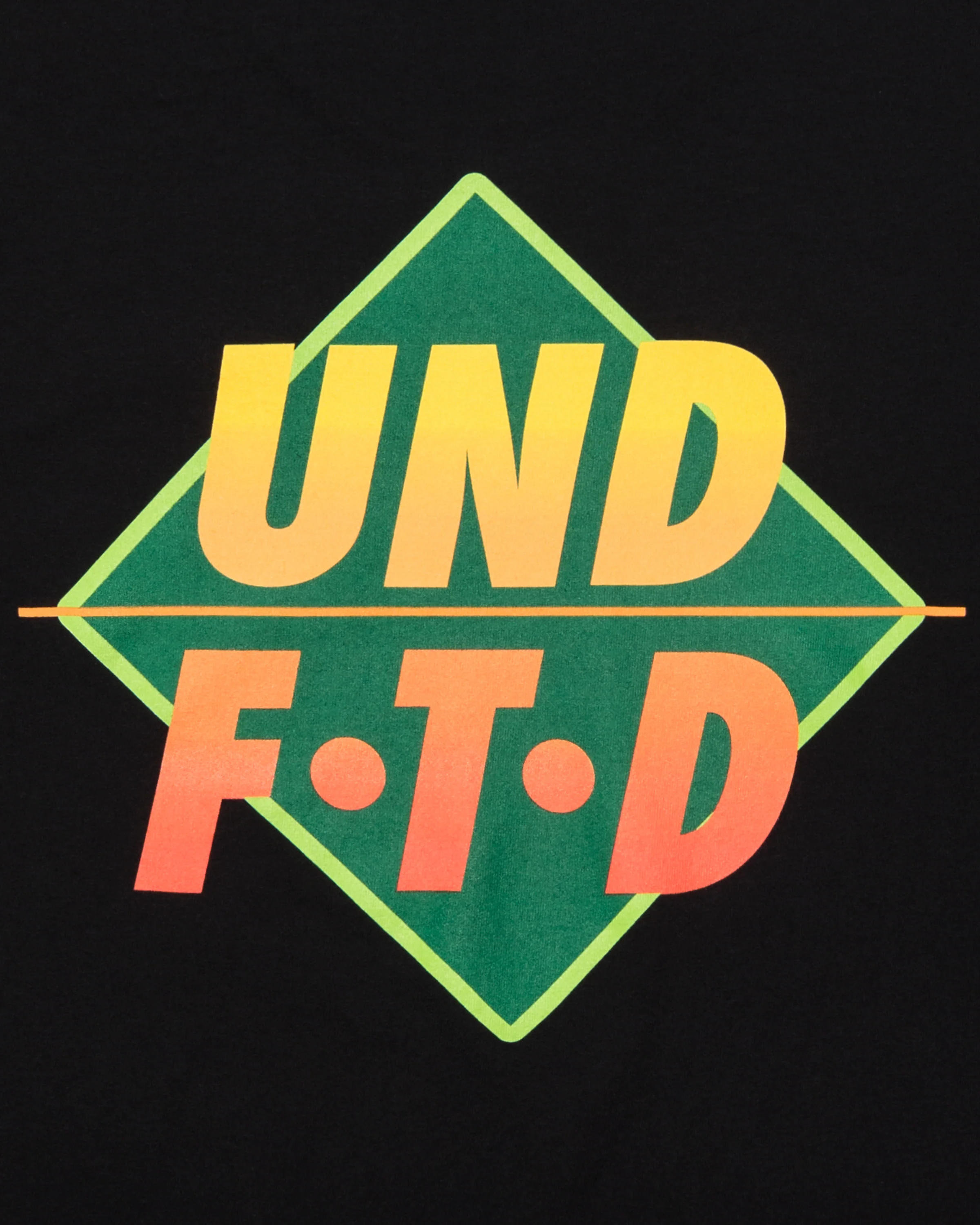 13242-undefeated-diamond-s-s-tee-5.webp UNDEFEATED DIAMOND S/S TEE