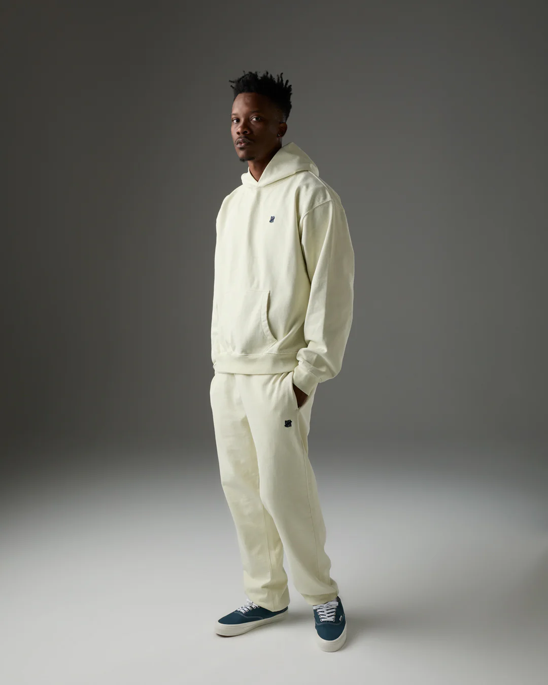 UNDEFEATED ICON SWEATPANT