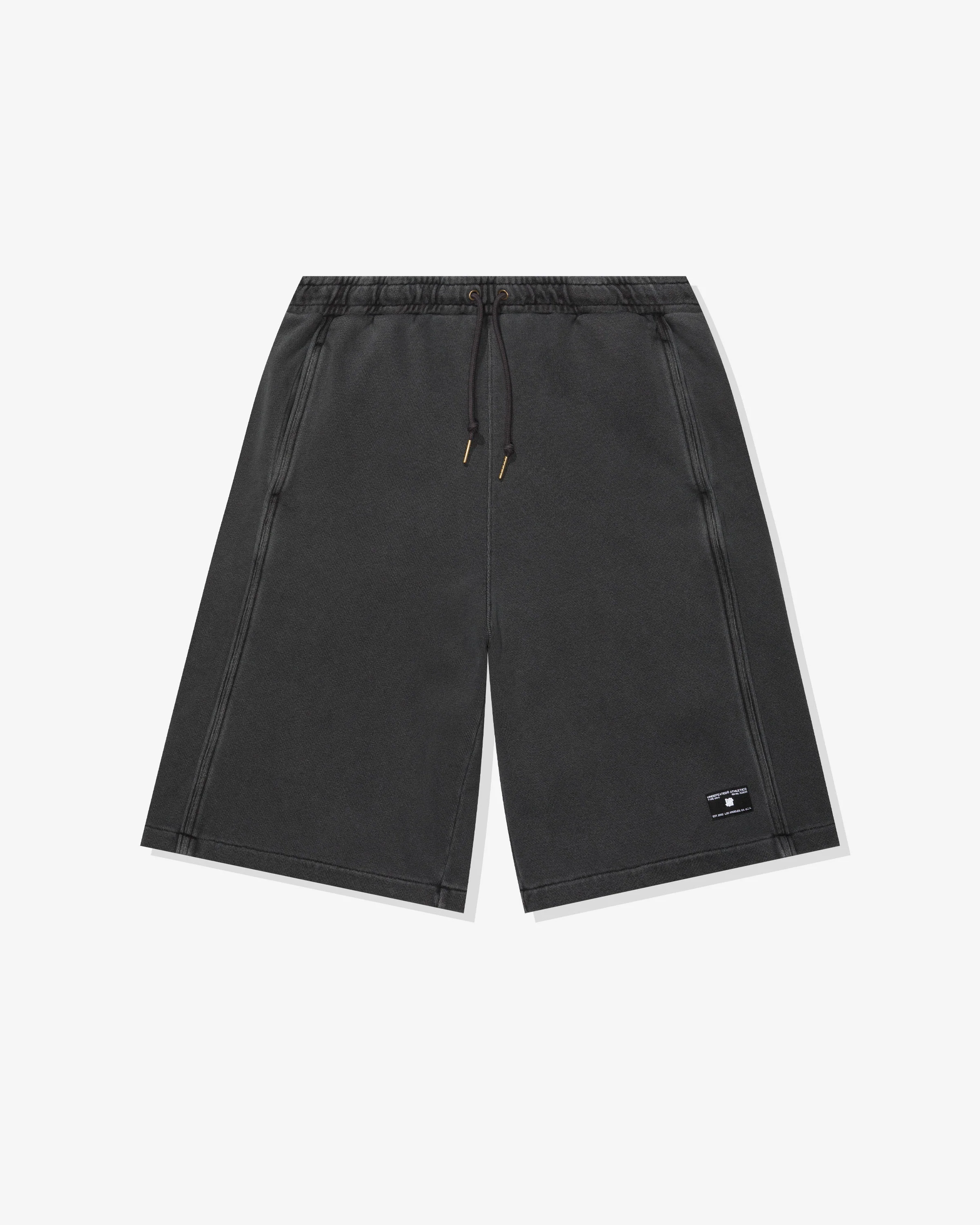 UNDEFEATED SEAMED SWEATSHORT