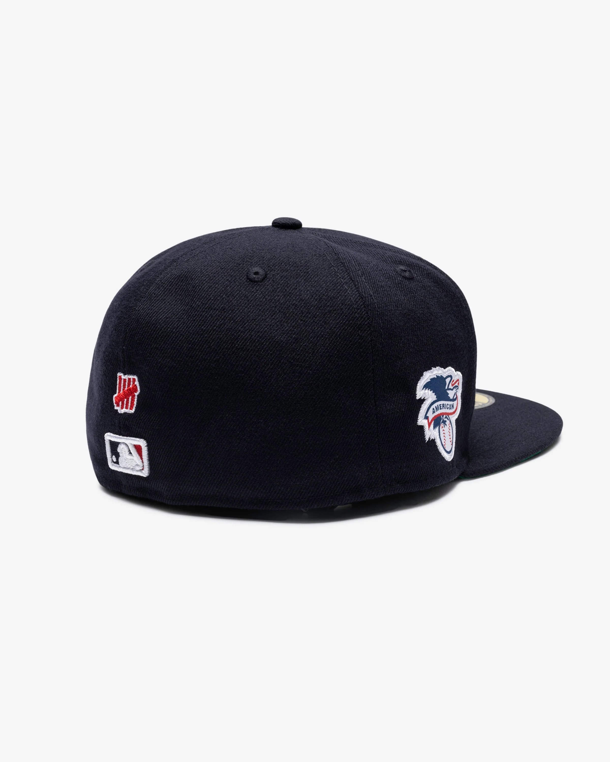 1808-undefeated-x-ne-x-mlb-fitted-boston-red-sox-2.webp UNDEFEATED X NE X MLB FITTED - BOSTON RED SOX