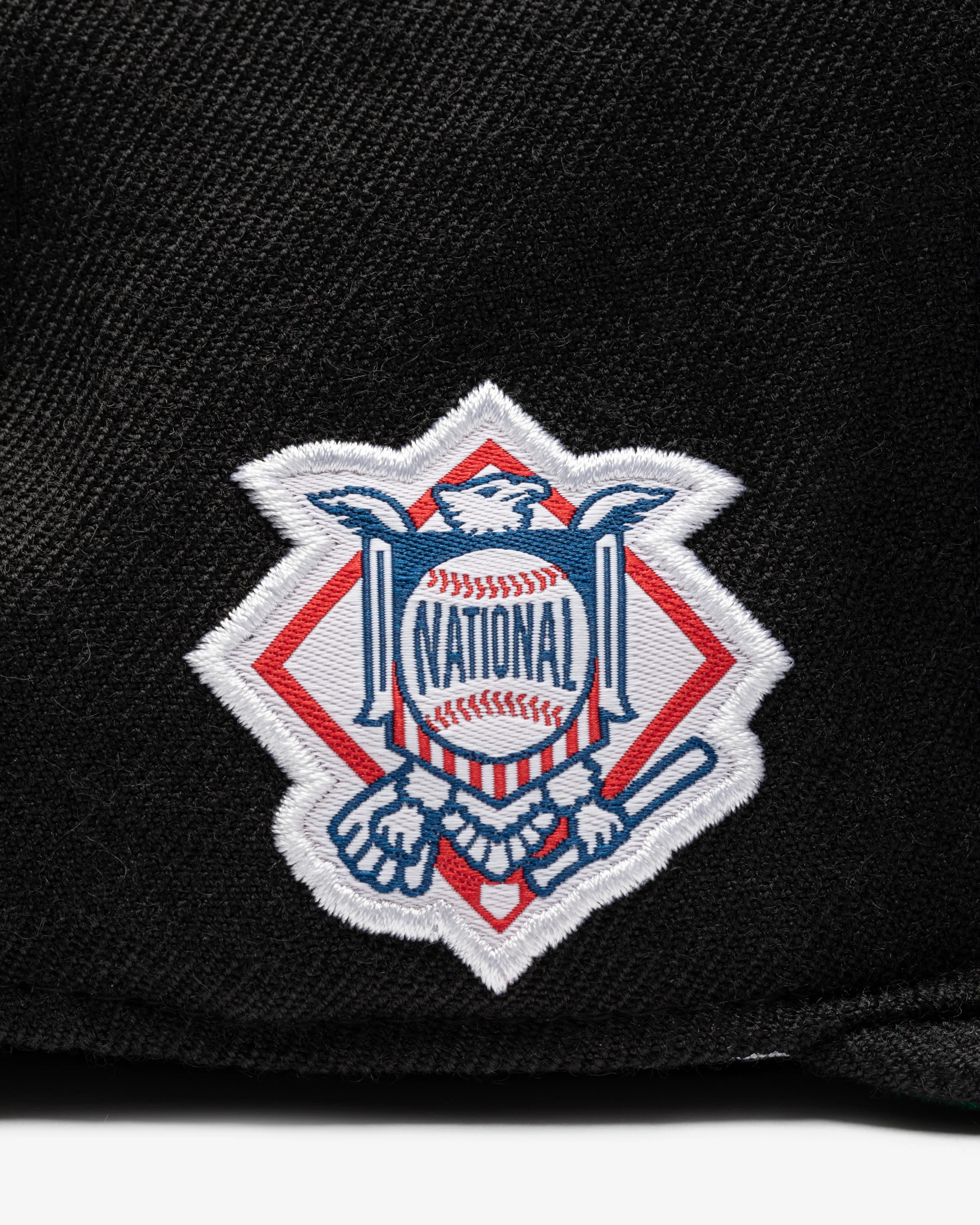 UNDEFEATED X NE X MLB FITTED - MIAMI MARLINS