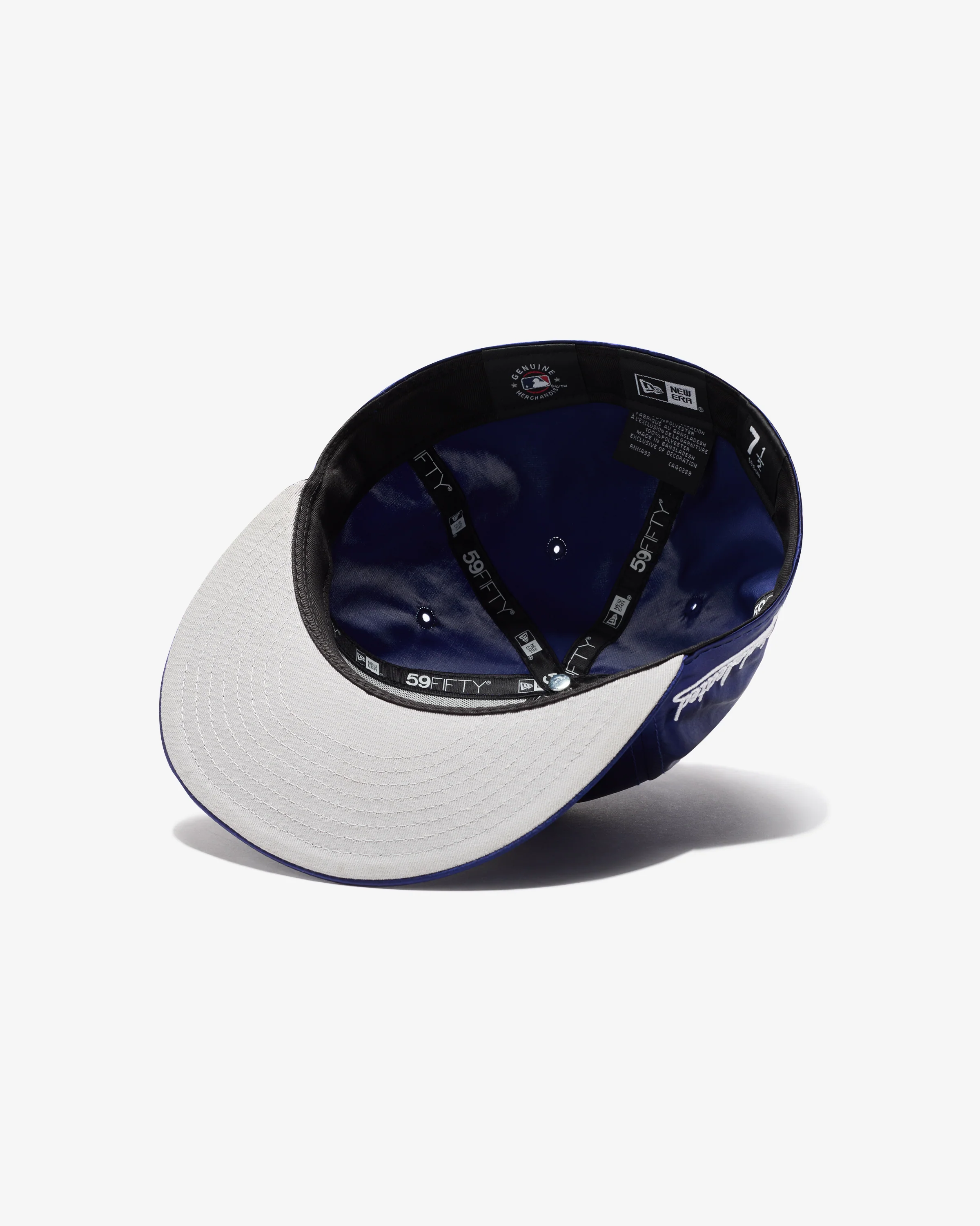 1908-undefeated-x-new-era-dodgers-satin-59fifty-fitted-royal-6.webp UNDEFEATED X NEW ERA DODGERS SATIN 59FIFTY FITTED - ROYAL