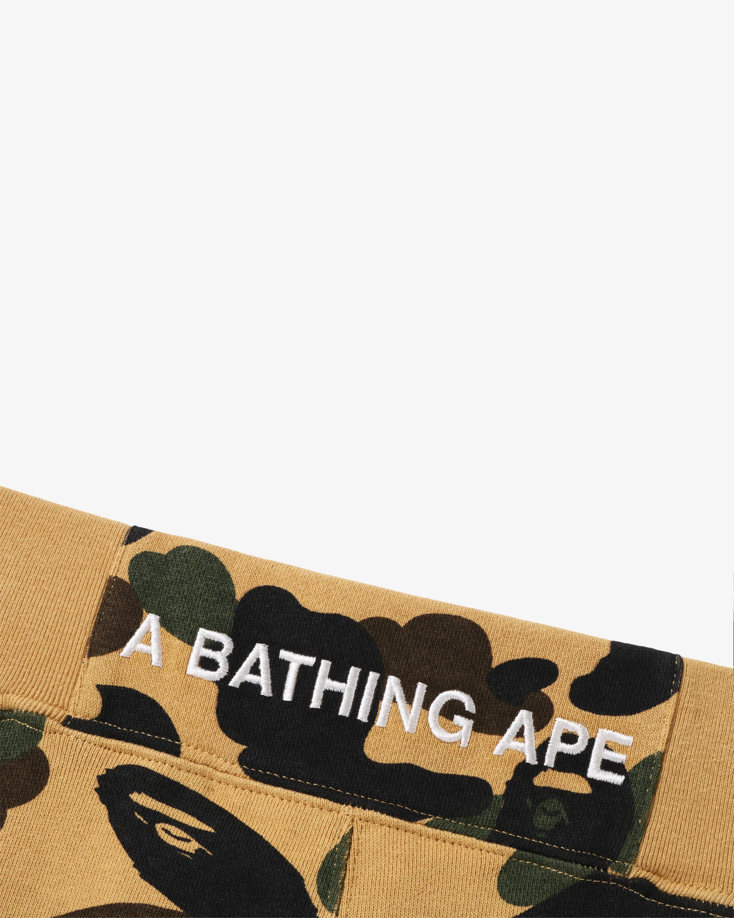 1984-bape-1st-camo-sweat-shorts-7.webp BAPE 1ST CAMO SWEAT SHORTS