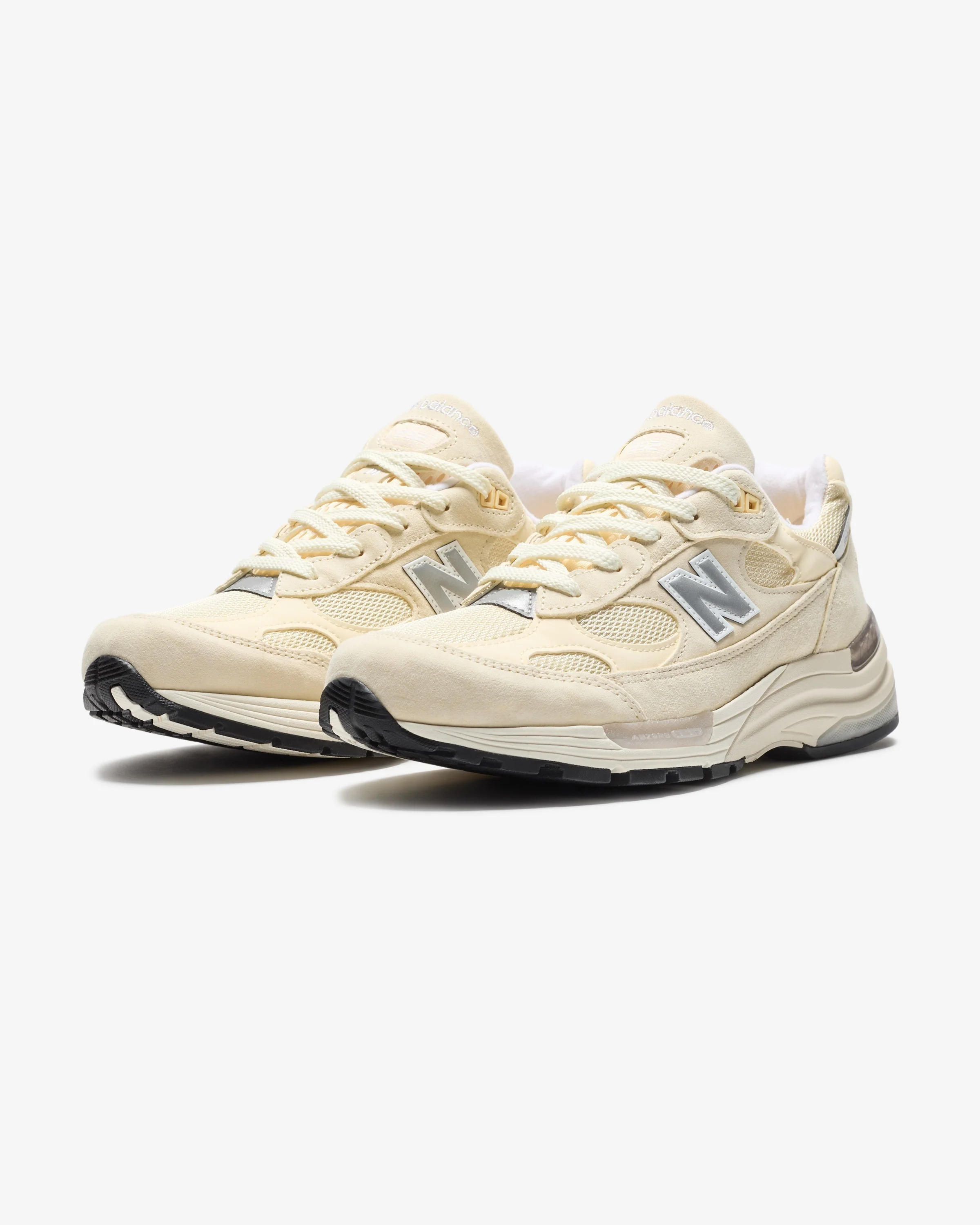 2018-new-balance-made-in-usa-992-calcium-1.webp NEW BALANCE 'MADE IN USA' 992 - CALCIUM