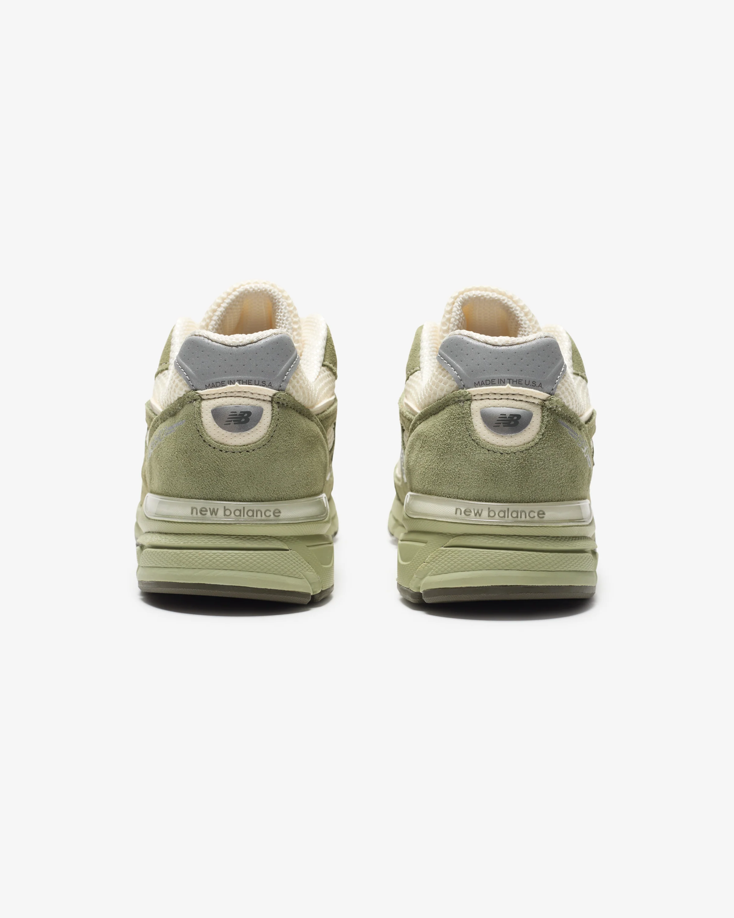 NEW BALANCE 'MADE IN USA' 990 v4 - OLIVE LEAF