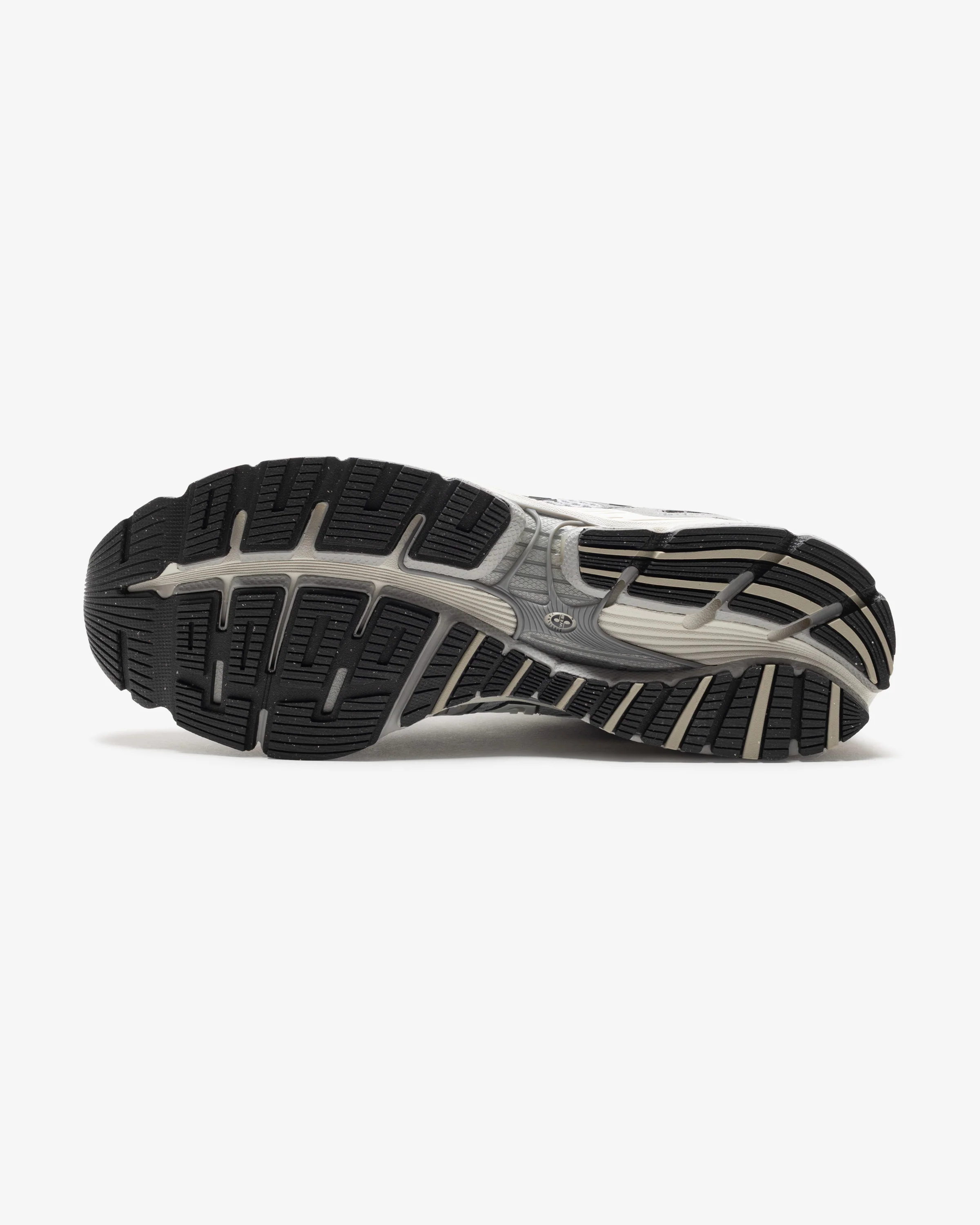 221-new-balance-1890-slate-grey-5.webp NEW BALANCE 1890 - SLATE GREY