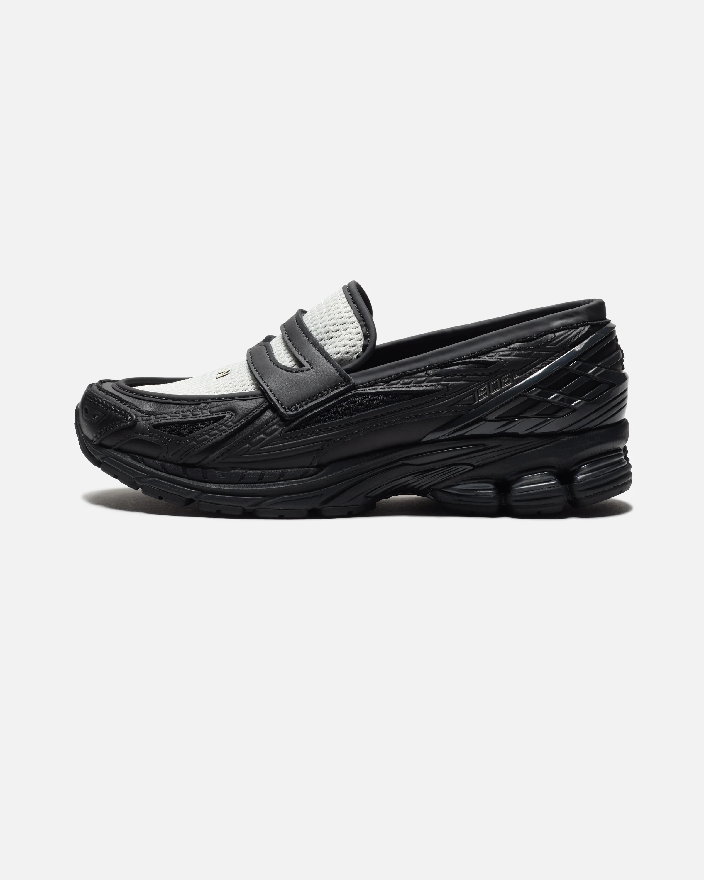 NEW BALANCE 1906L - BLACK/ ANGORA