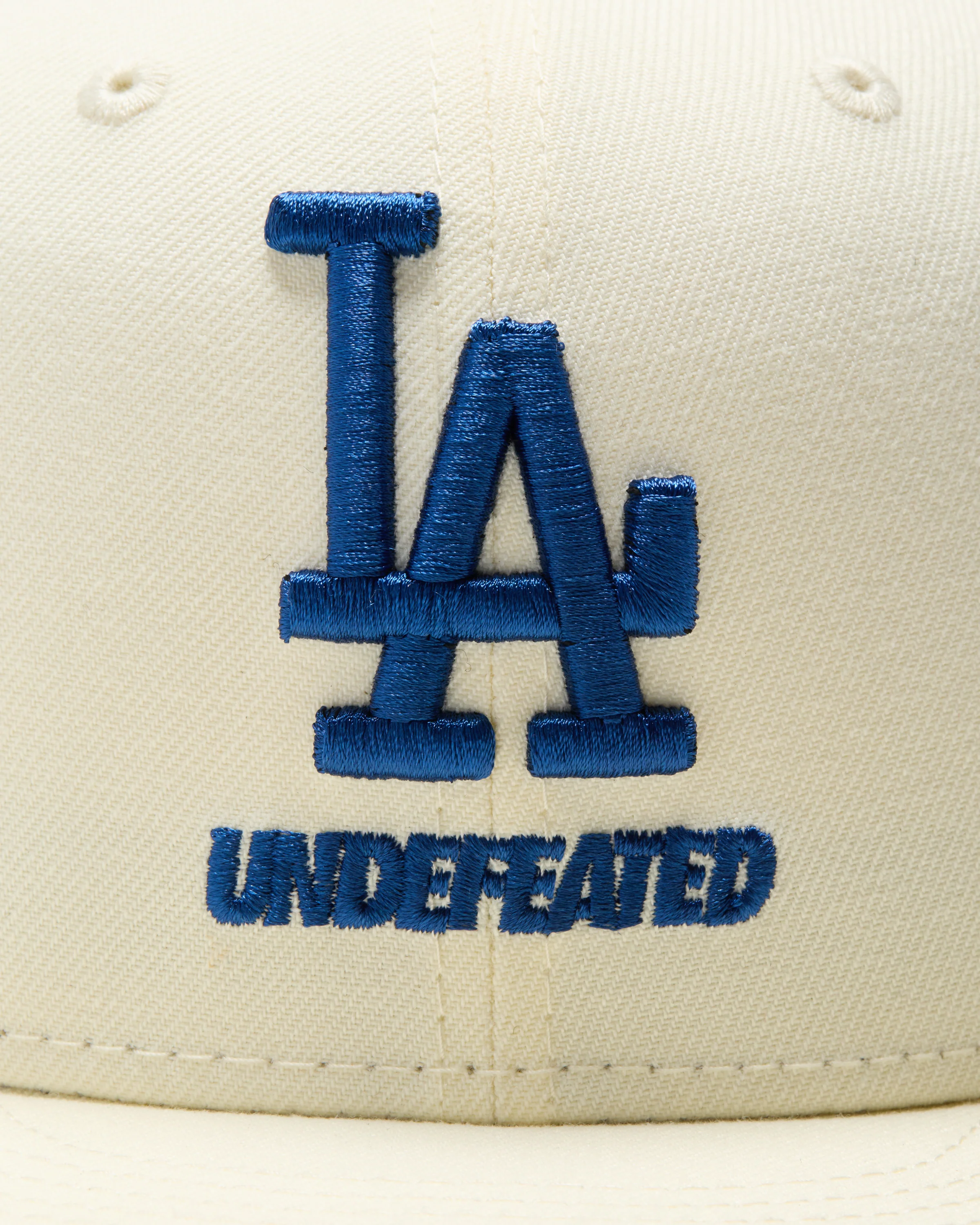 2516-undefeated-x-ne-x-dodgers-los-angeles-fitted-chrome-6.webp UNDEFEATED X NE X DODGERS LOS ANGELES FITTED - CHROME