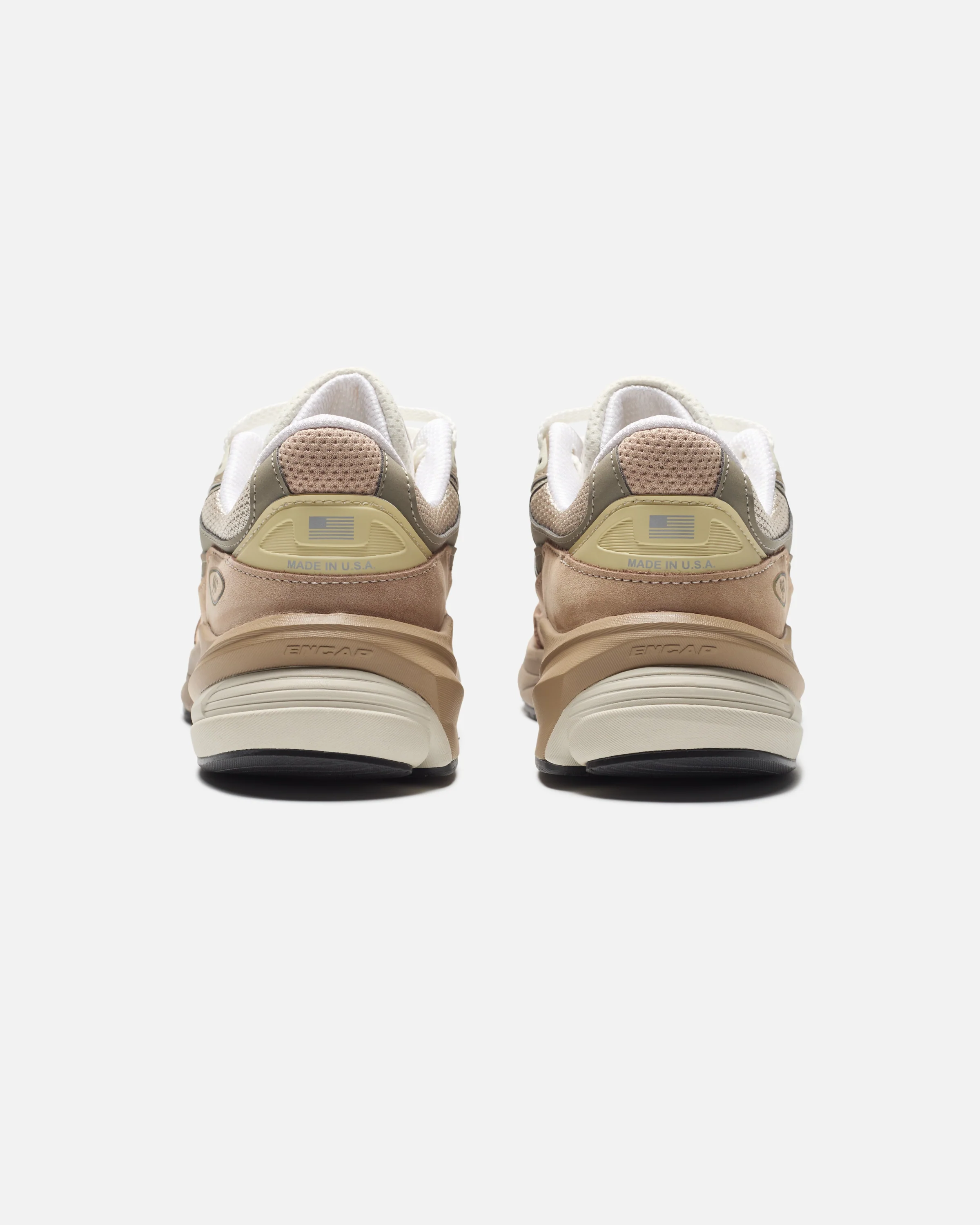 377-new-balance-990-v6-made-in-usa-driftwood-3.webp NEW BALANCE 990 v6 'MADE IN USA' - DRIFTWOOD