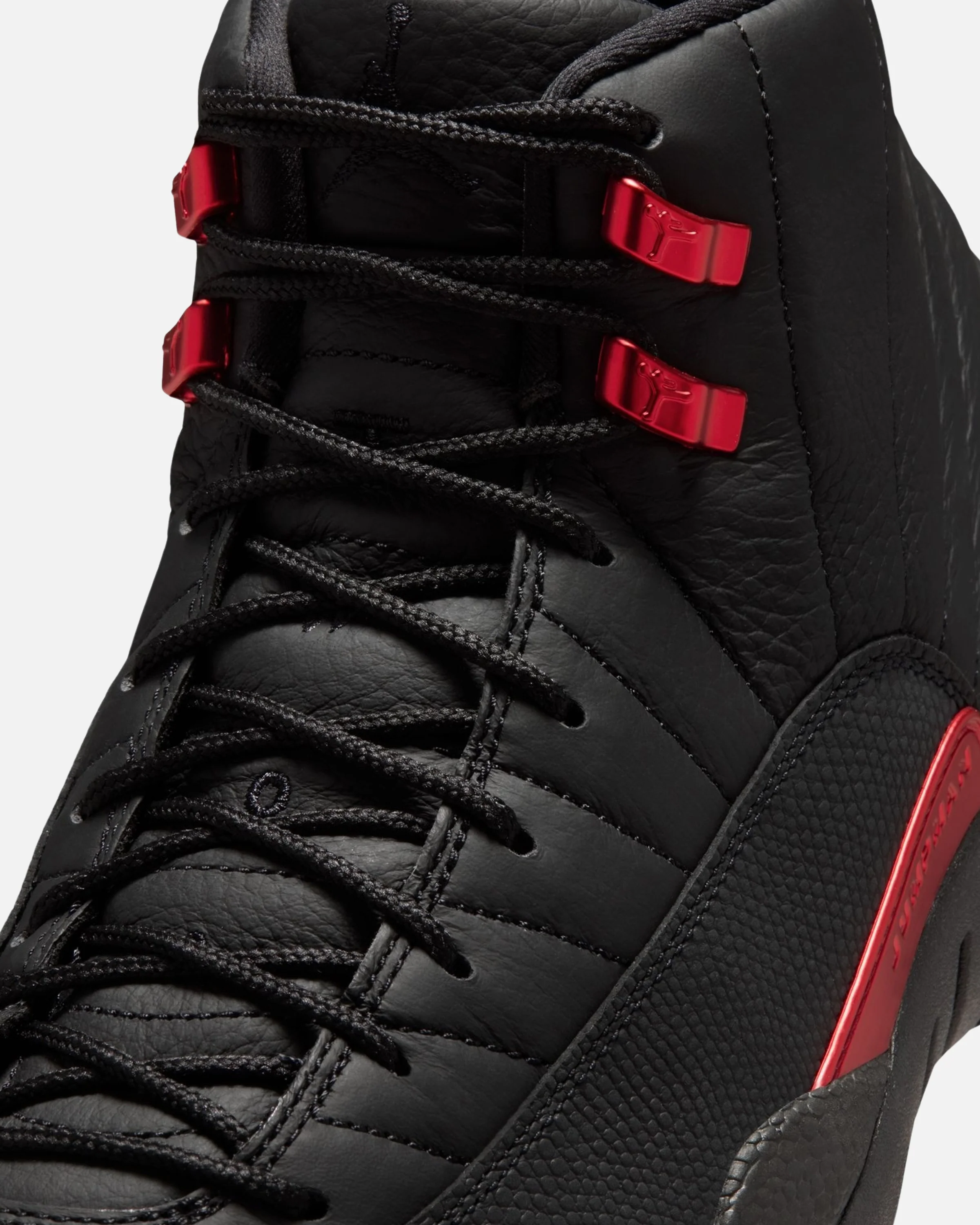 4132-jordan-aj-12-retro-black-varsity-red-6.webp JORDAN AJ 12 RETRO - BLACK/ VARSITY RED