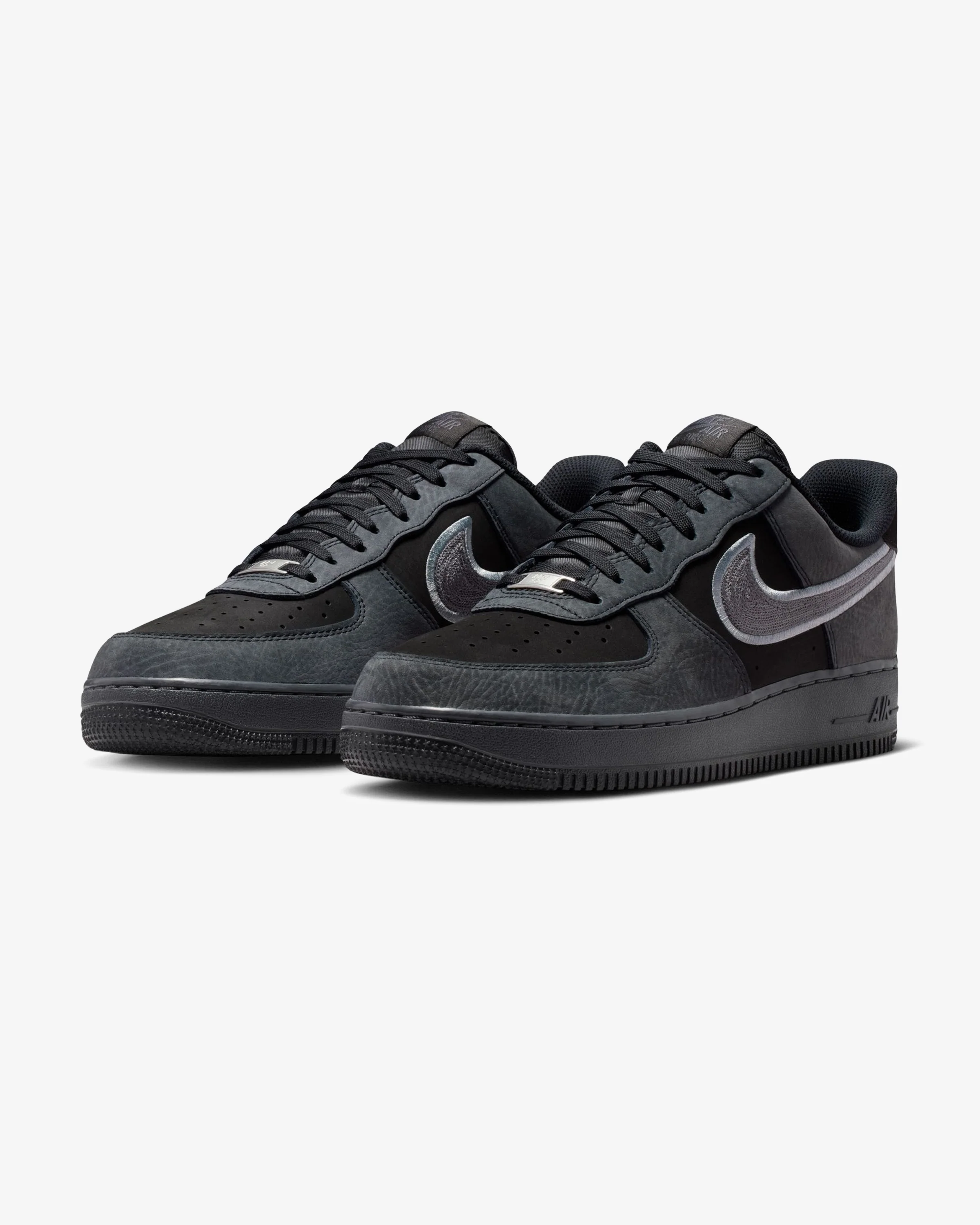 NIKE AIR FORCE 1 '07 LV8 - BLACK/DKSMOKEGREY