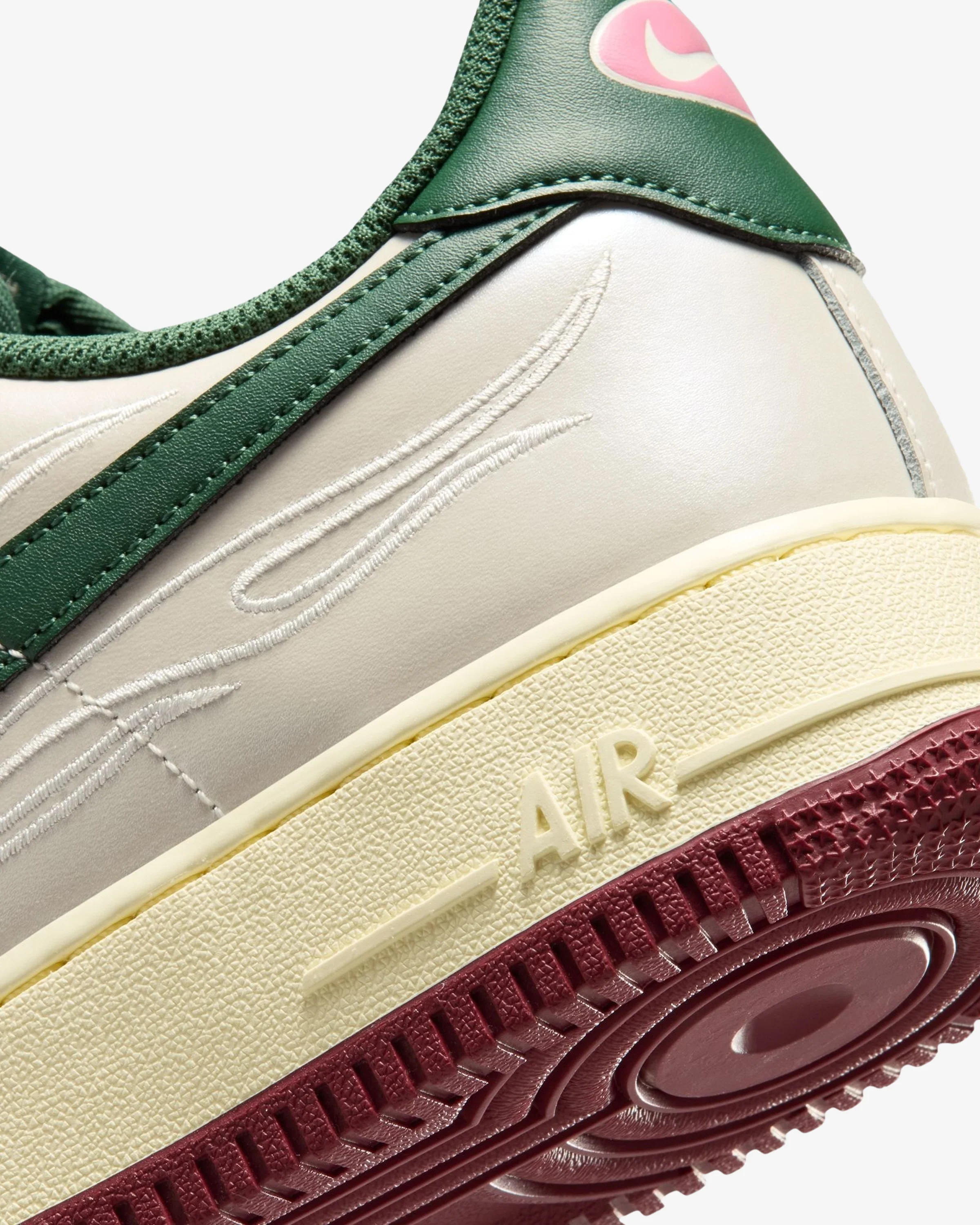 NIKE AIR FORCE 1 '07 LV8 - PHANTOM/ FIR/ ALABASTER/ TEAM RED