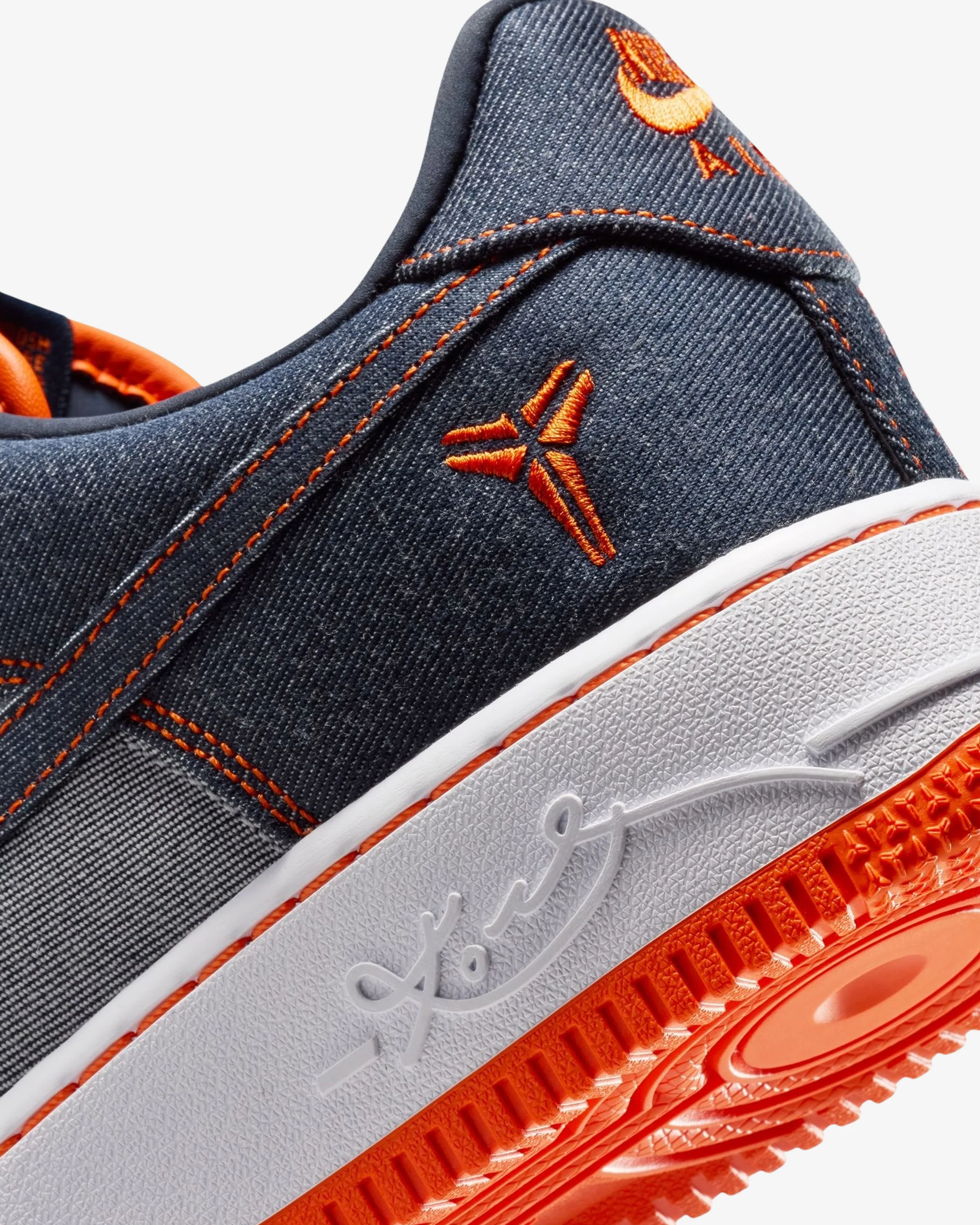 4497-nike-air-force-1-low-protro-obsidian-safety-orange-7.webp NIKE AIR FORCE 1 LOW PROTRO - OBSIDIAN/ SAFETY ORANGE