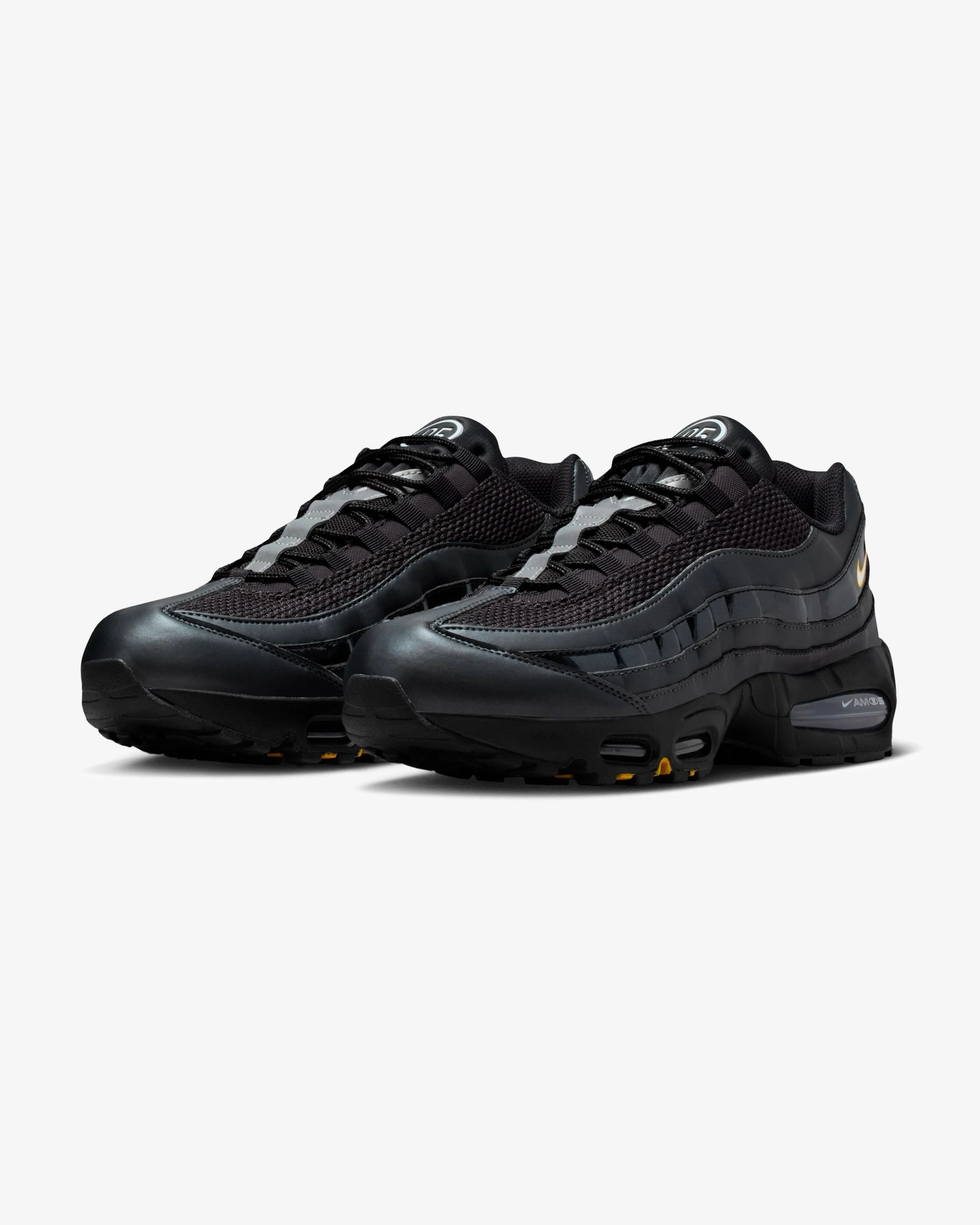 NIKE AIR MAX 95 - BLACK/ WHITE/ UNIVERSITY GOLD