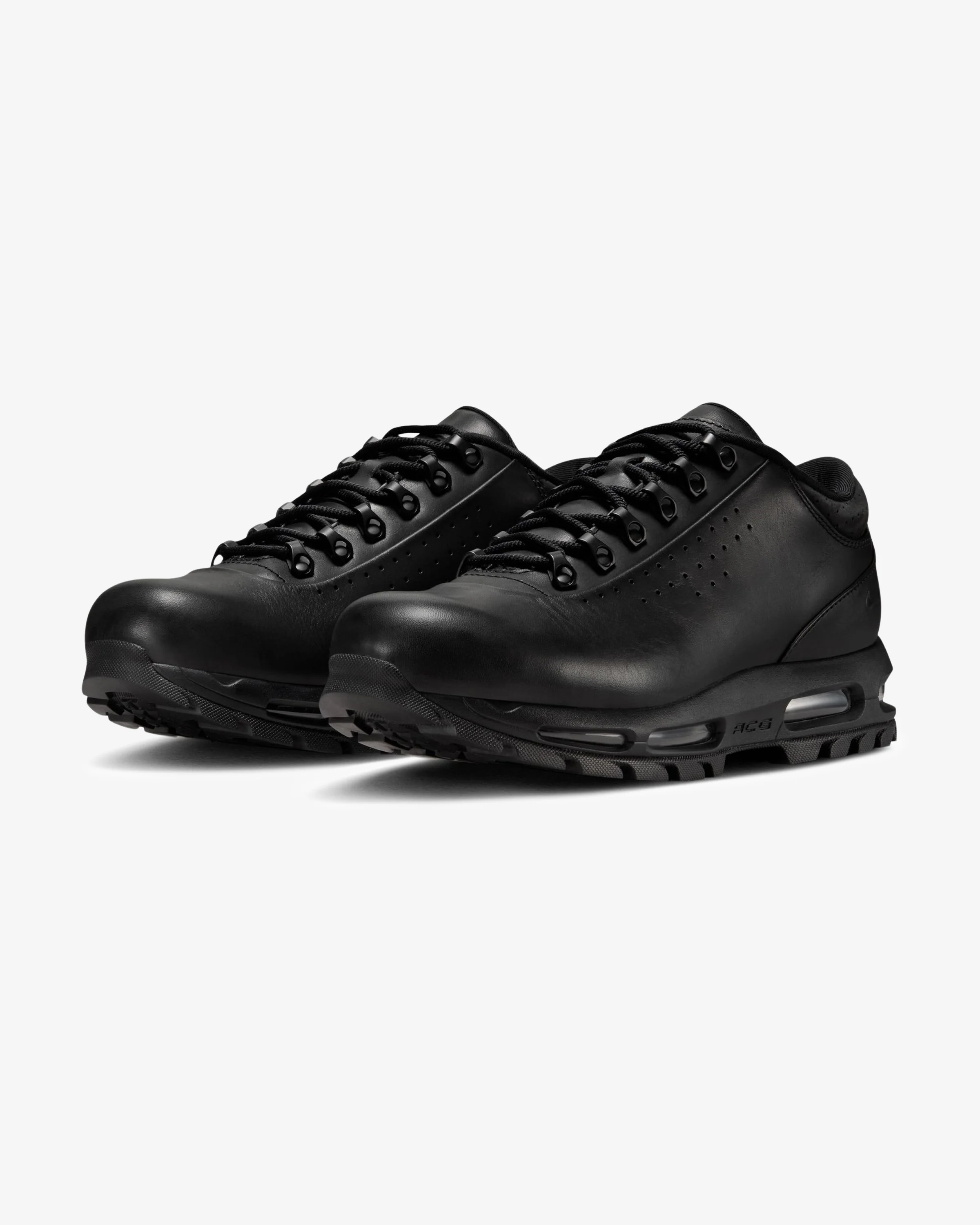 NIKE AIR MAX GOADOME LOW SP - BLACK/ WHITE