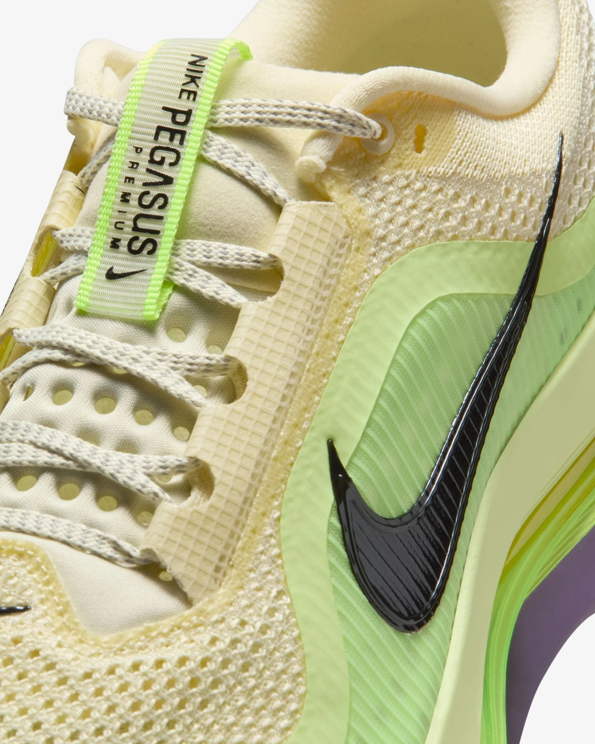 NIKE PEGASUS PREMIUM - ALABASTER/ BLACK/ BARELY VOLT