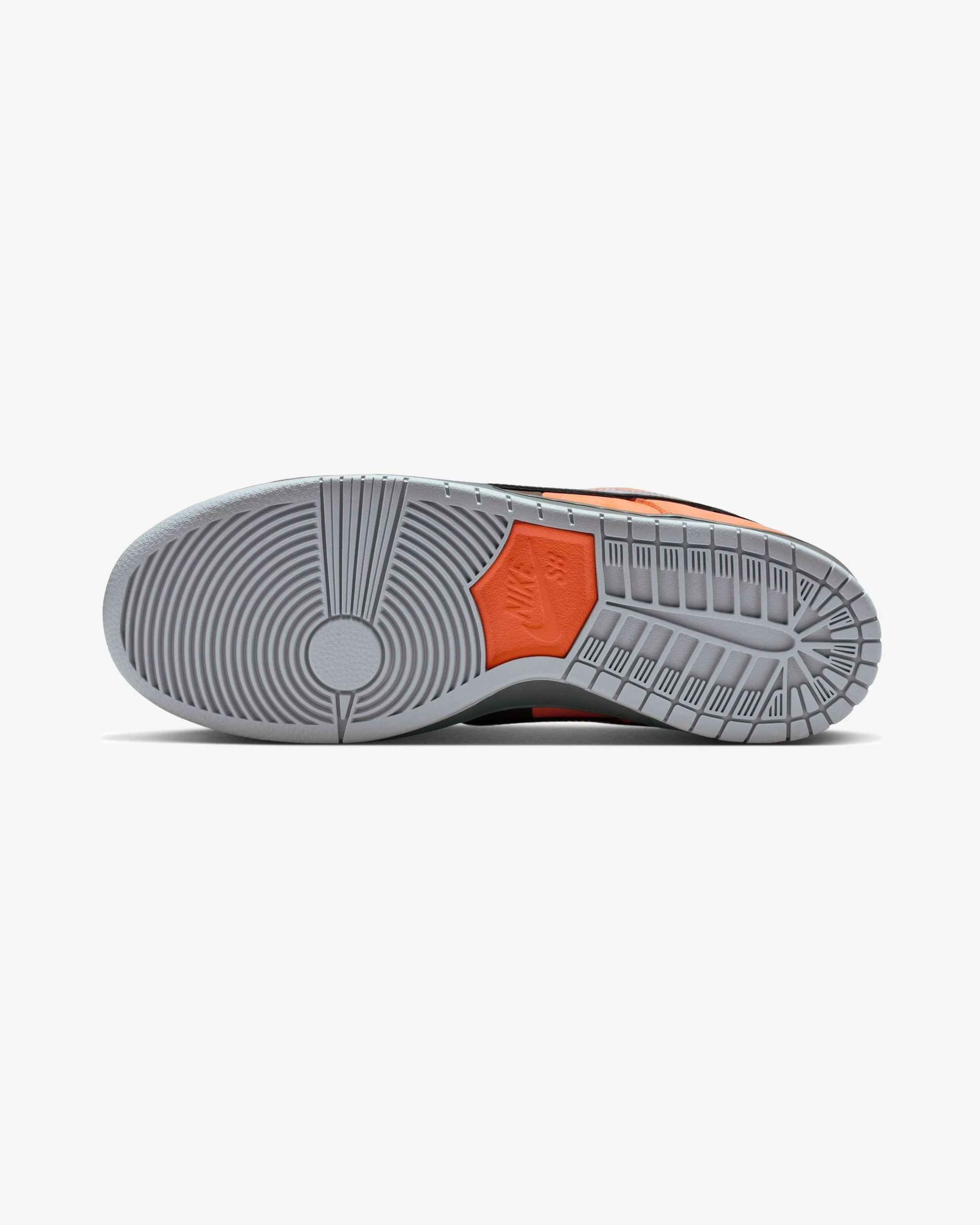 5015-nike-sb-dunk-low-pro-safety-orange-wolf-grey-5.webp NIKE SB DUNK LOW PRO - SAFETY ORANGE/ WOLF GREY