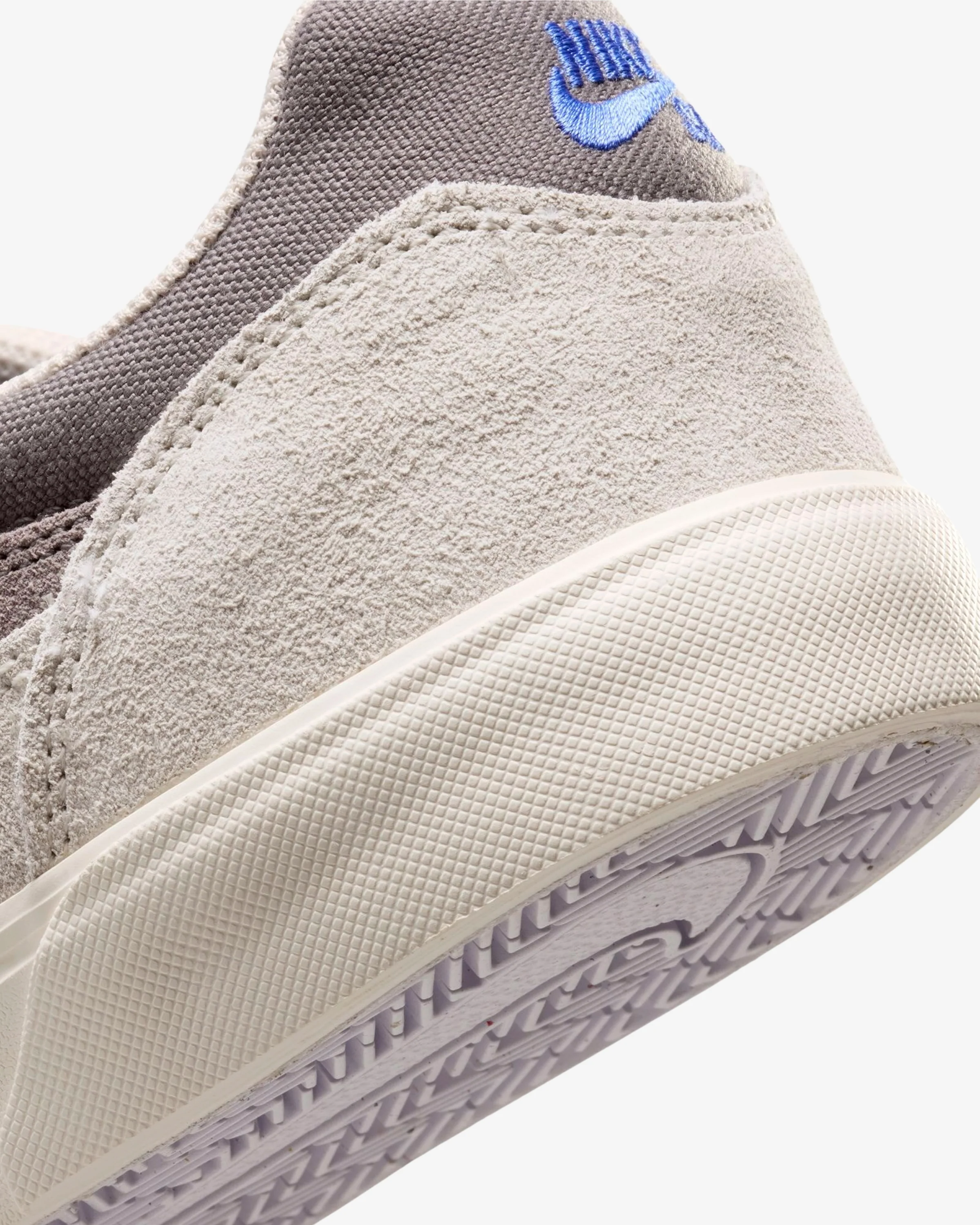 5076-nike-sb-malor-pencil-point-sapphire-legend-silver-7.webp NIKE SB MALOR - PENCIL POINT/ SAPPHIRE/ LEGEND SILVER