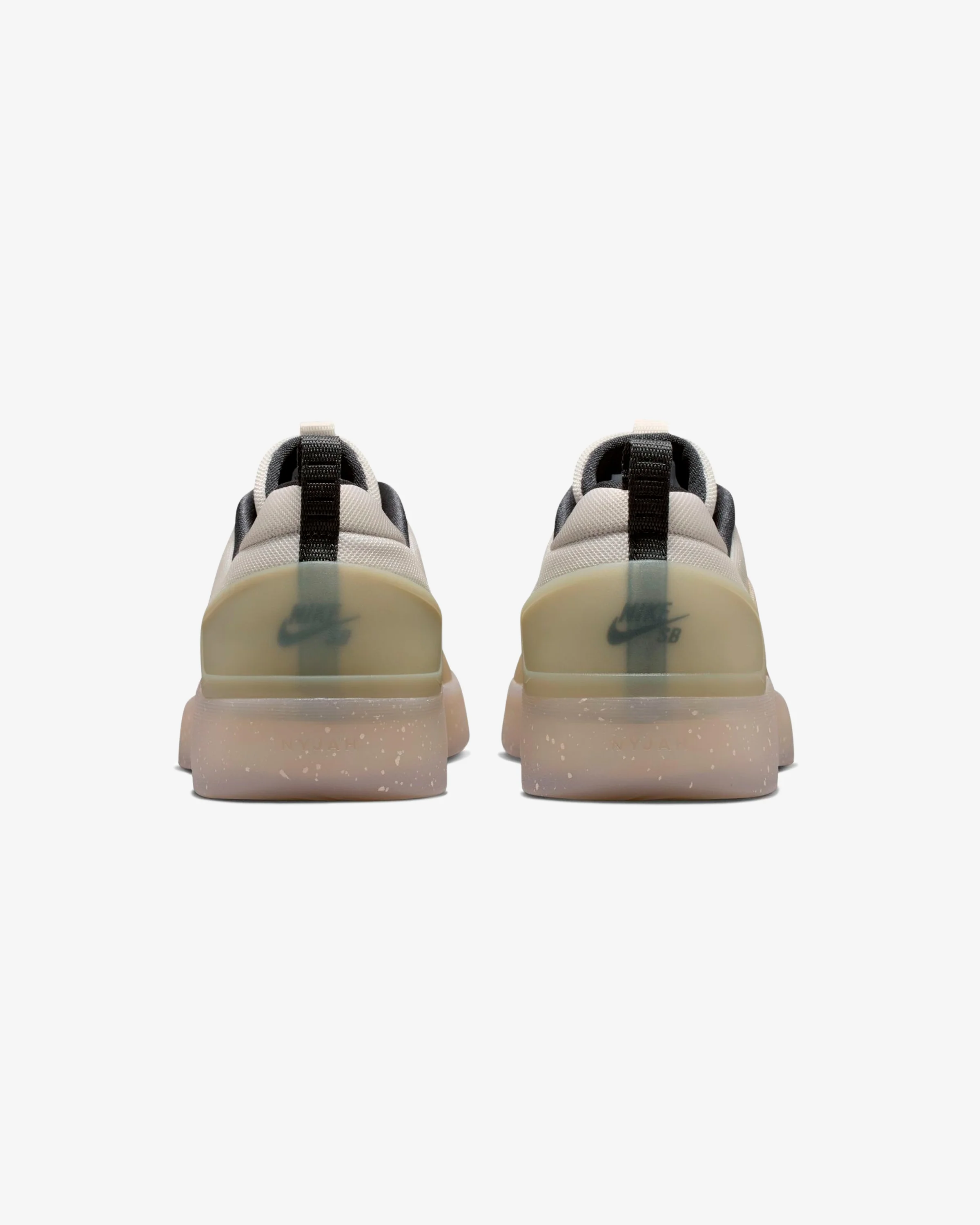 NIKE SB ZOOM NYJAH 4 - DESERT KHAKI/ DARK SMOKE GREY