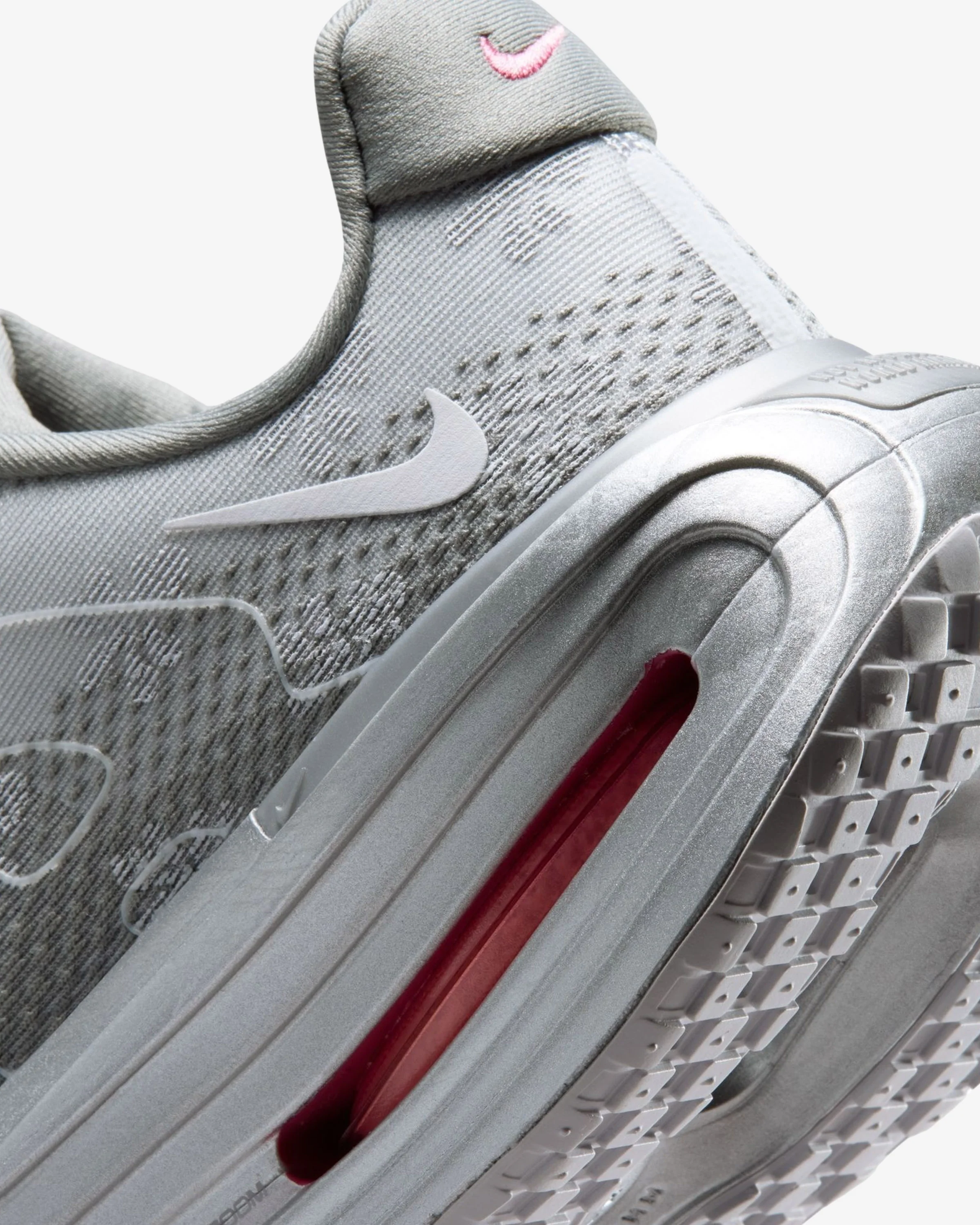 5289-nike-wmns-vomero-premium-geyser-grey-metallic-silver-7.webp NIKE WMNS VOMERO PREMIUM - GEYSER GREY/ METALLIC SILVER