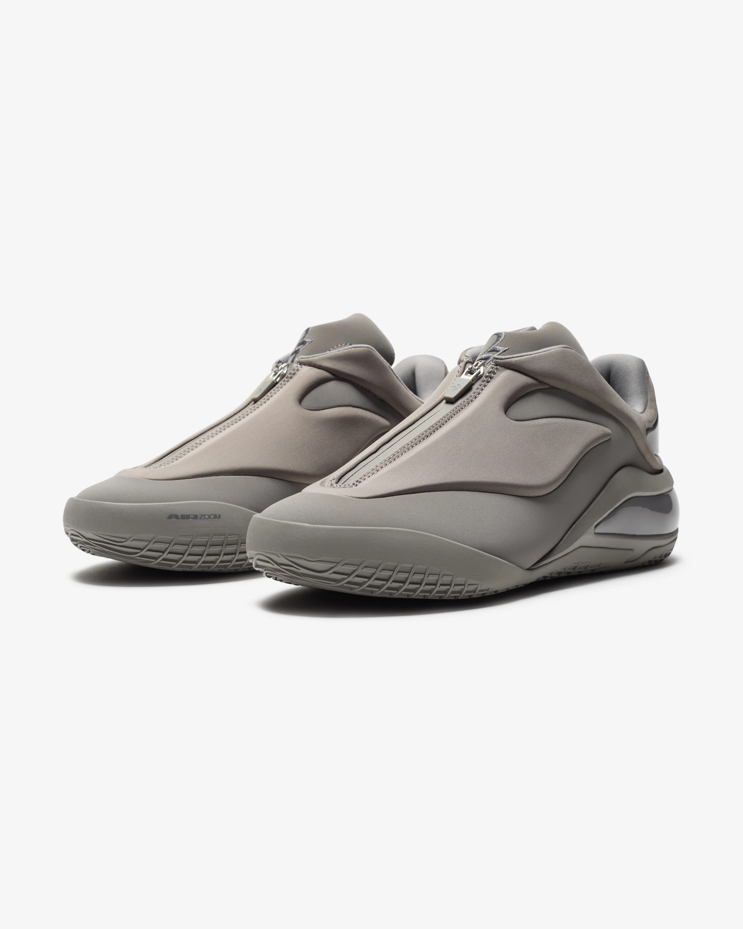 5710-shai-001-ox-origin-story-iron-grey-1.webp SHAI 001 OX - ORIGIN STORY/ IRON GREY