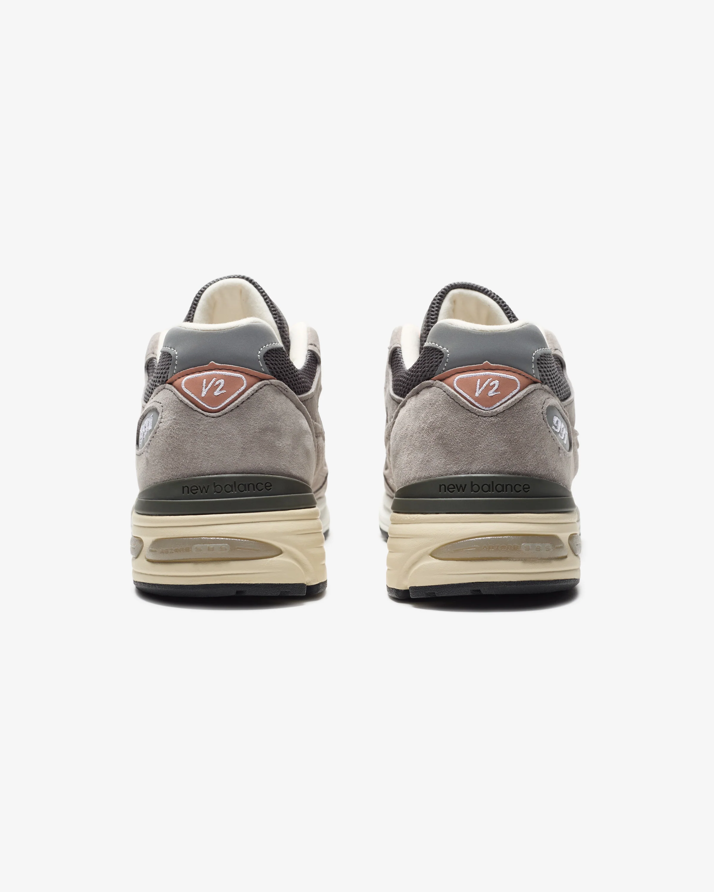 NEW BALANCE 'MADE IN UK' 991 v2 - ELEPHANT SKIN