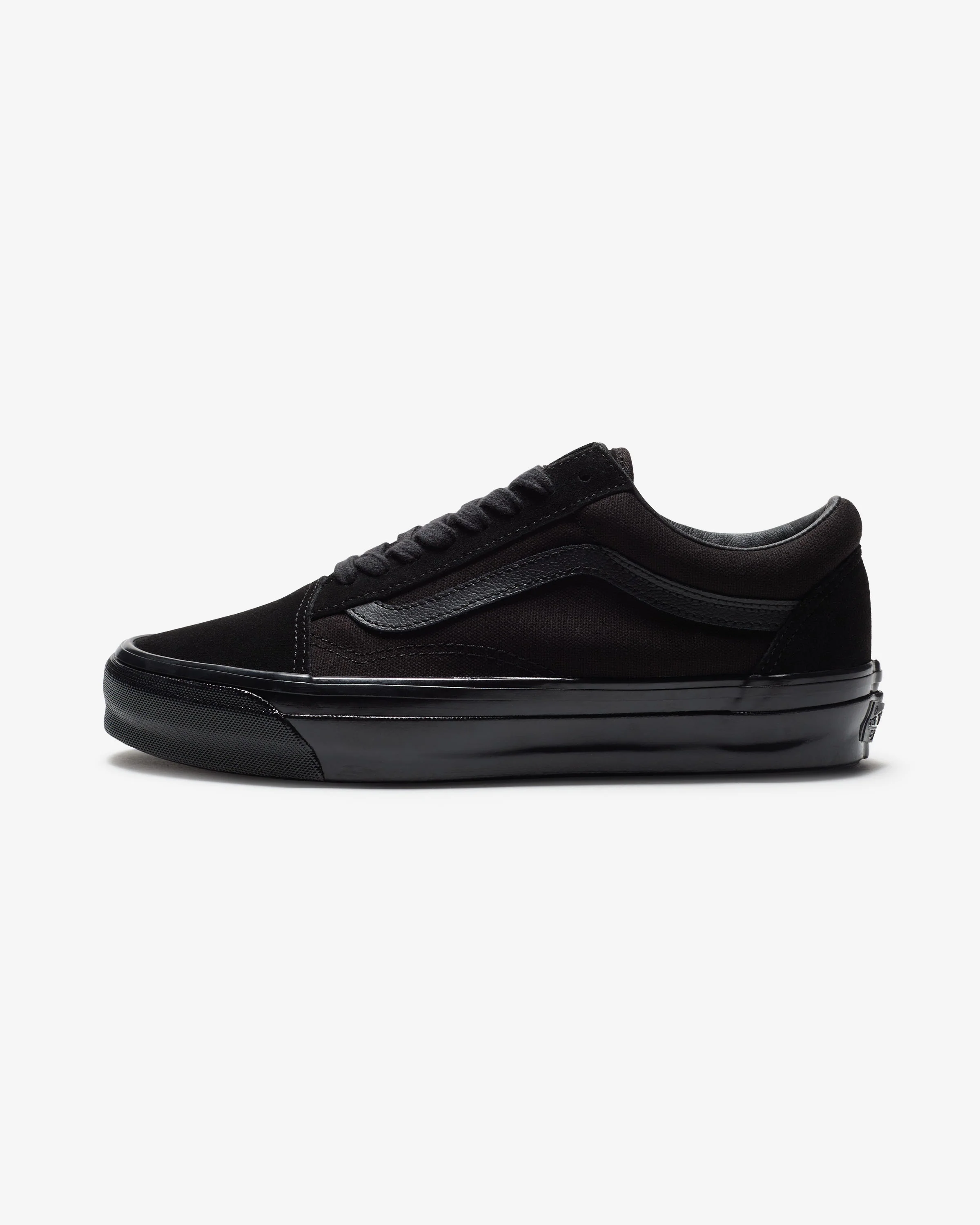 6056-vans-premium-old-skool-black-2.webp VANS PREMIUM OLD SKOOL - BLACK