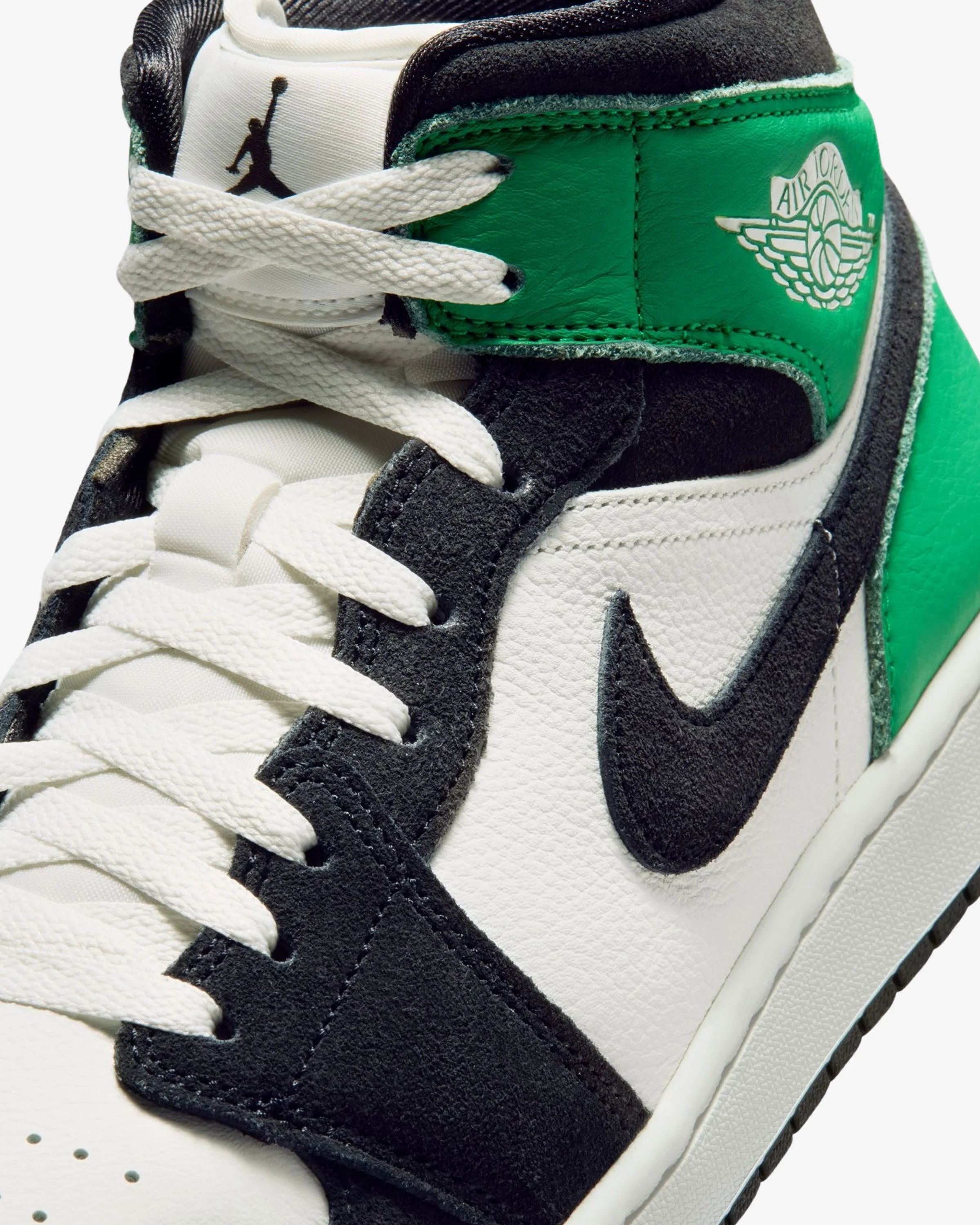 JORDAN AJ 1 MID SE - SUMMIT WHITE/ BLACK/ LUCKY GREEN