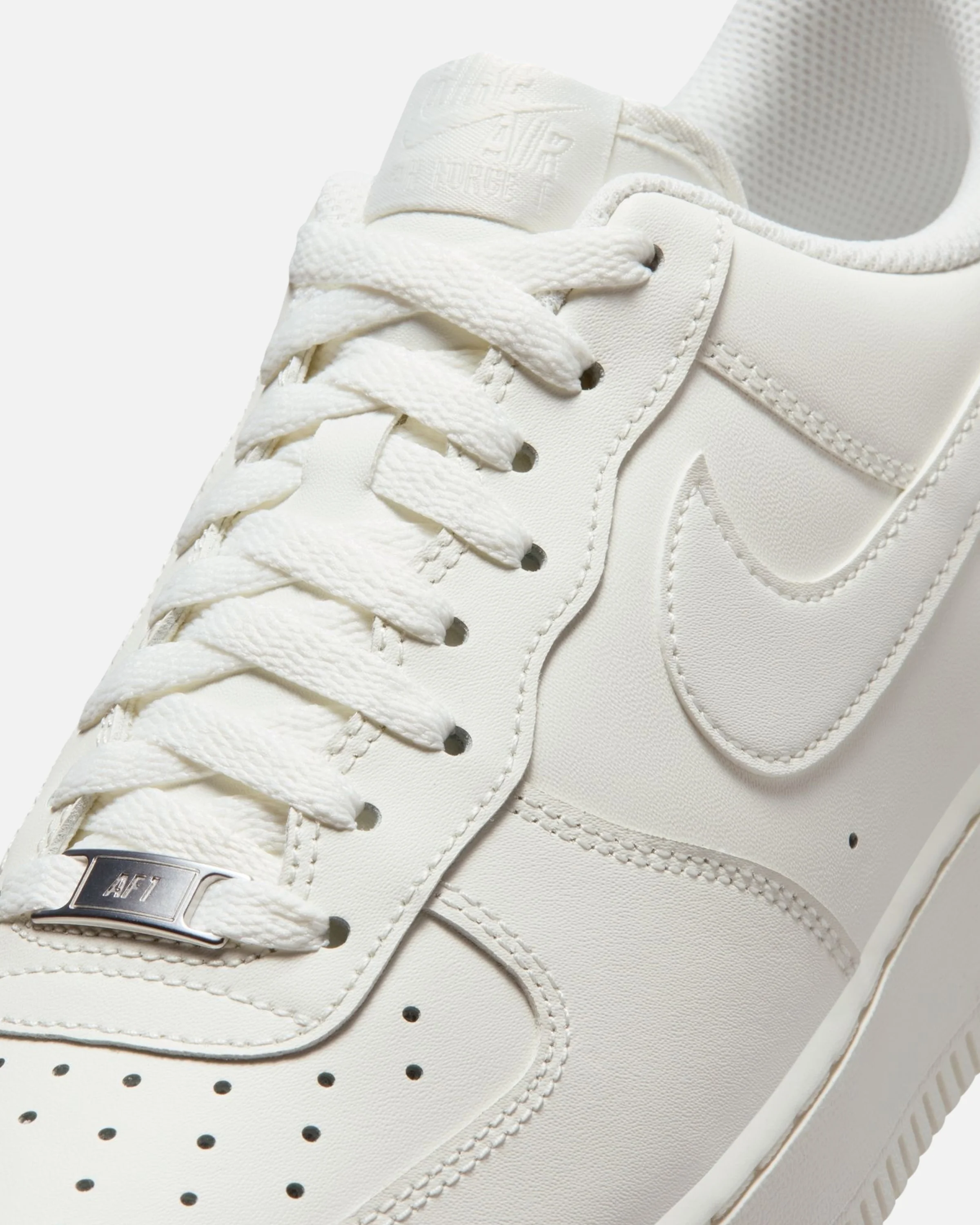 6485-nike-air-force-1-07-sail-5.webp NIKE AIR FORCE 1 '07 - SAIL